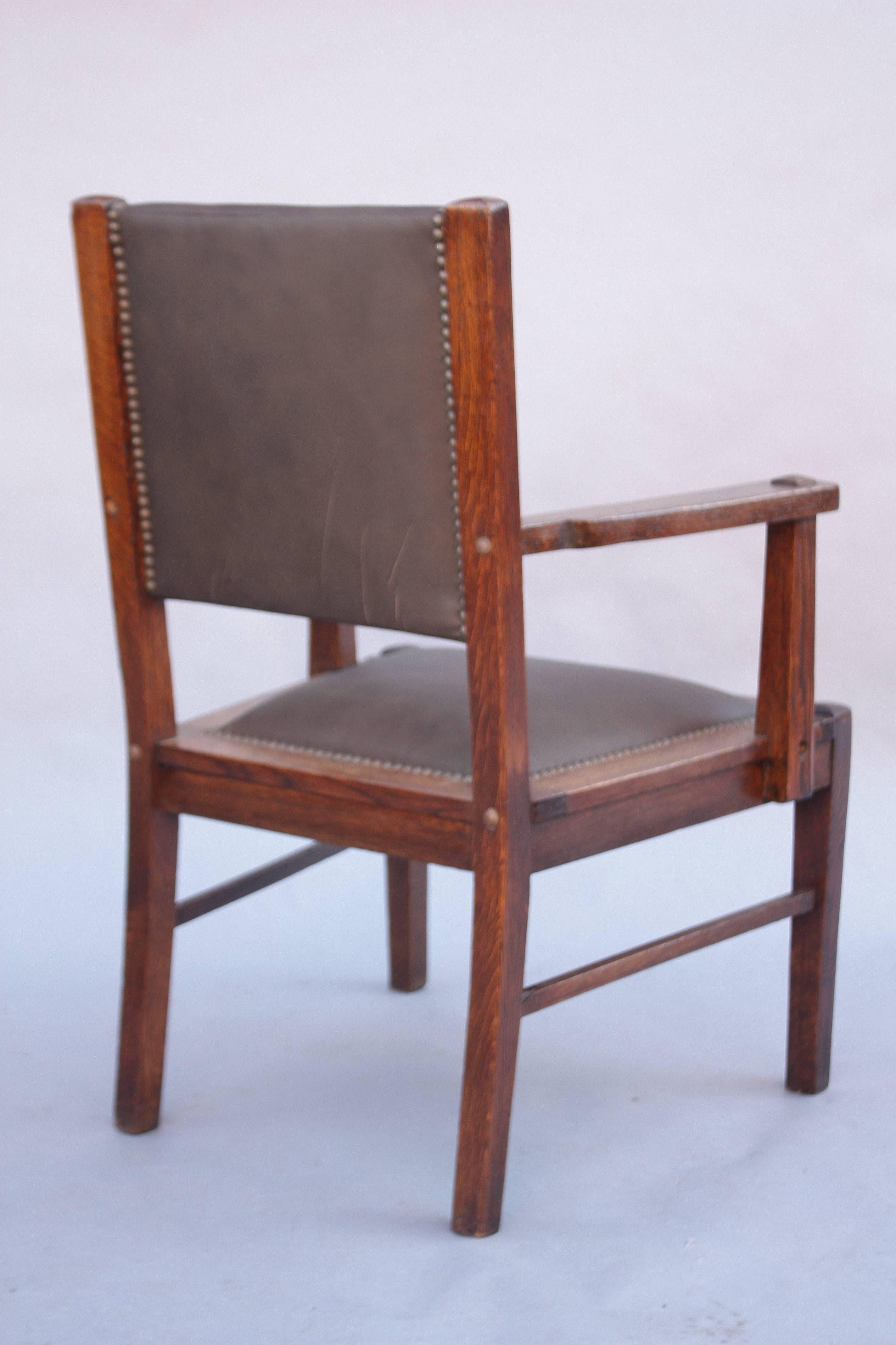 Antique Arts and Crafts Armchair, circa 1910 For Sale 1