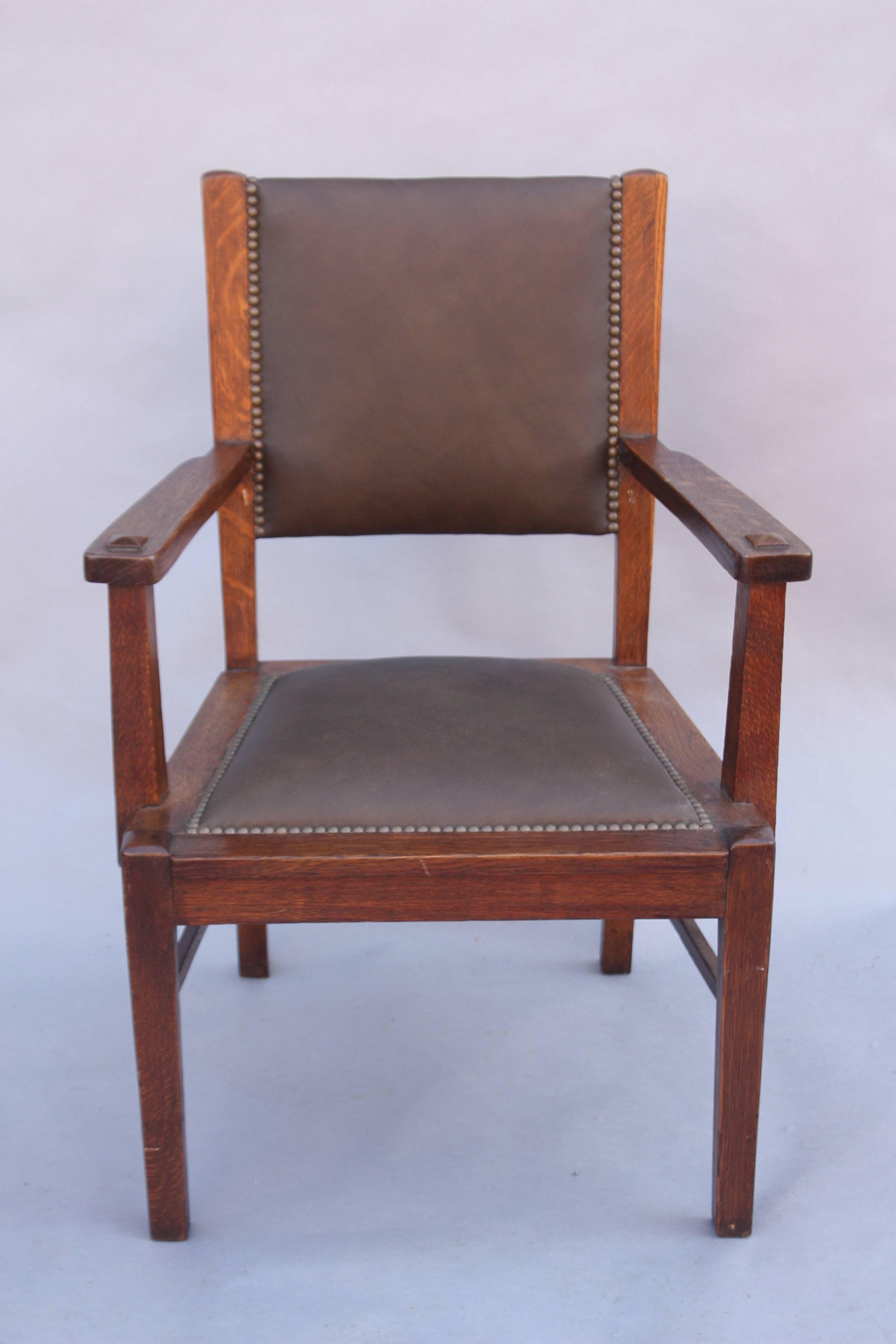 Antique Arts and Crafts Armchair, circa 1910 For Sale 3