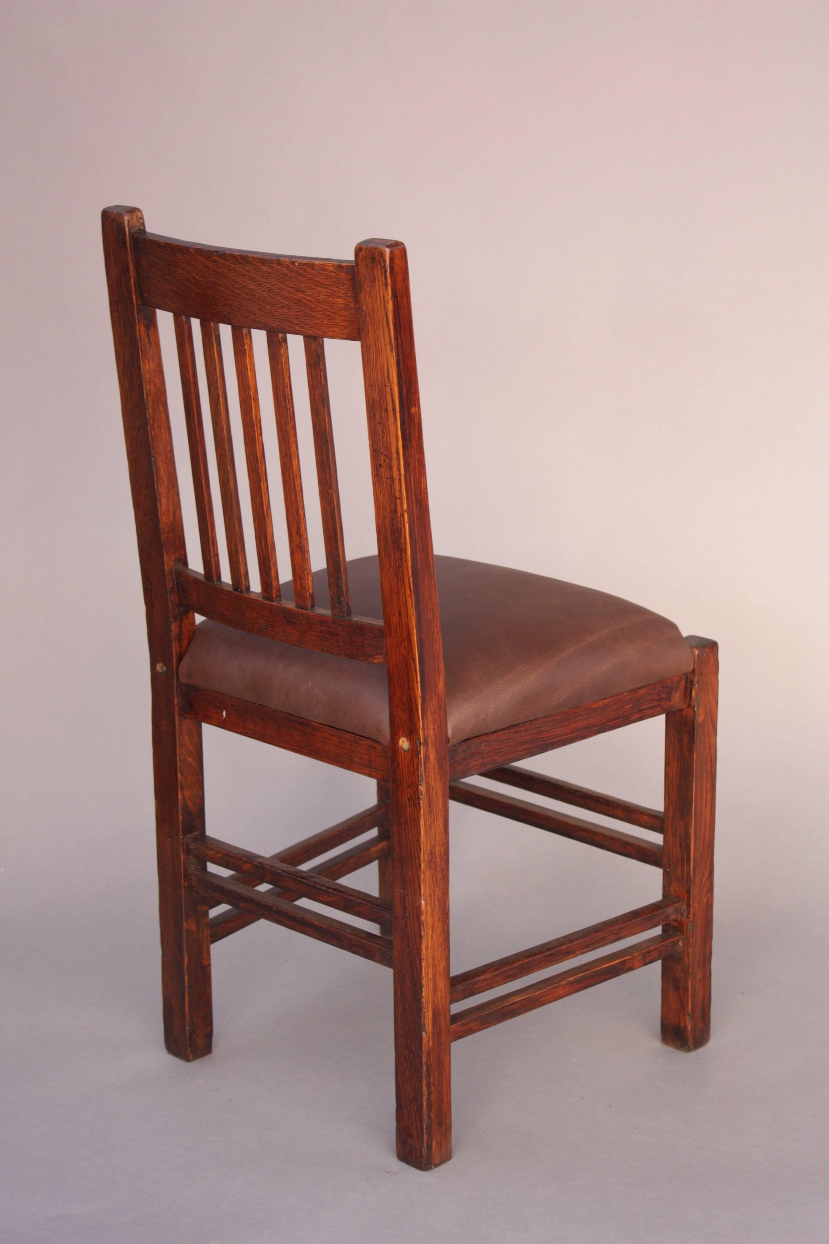 Arts and Crafts Side Chair with Spindles In Good Condition In Pasadena, CA