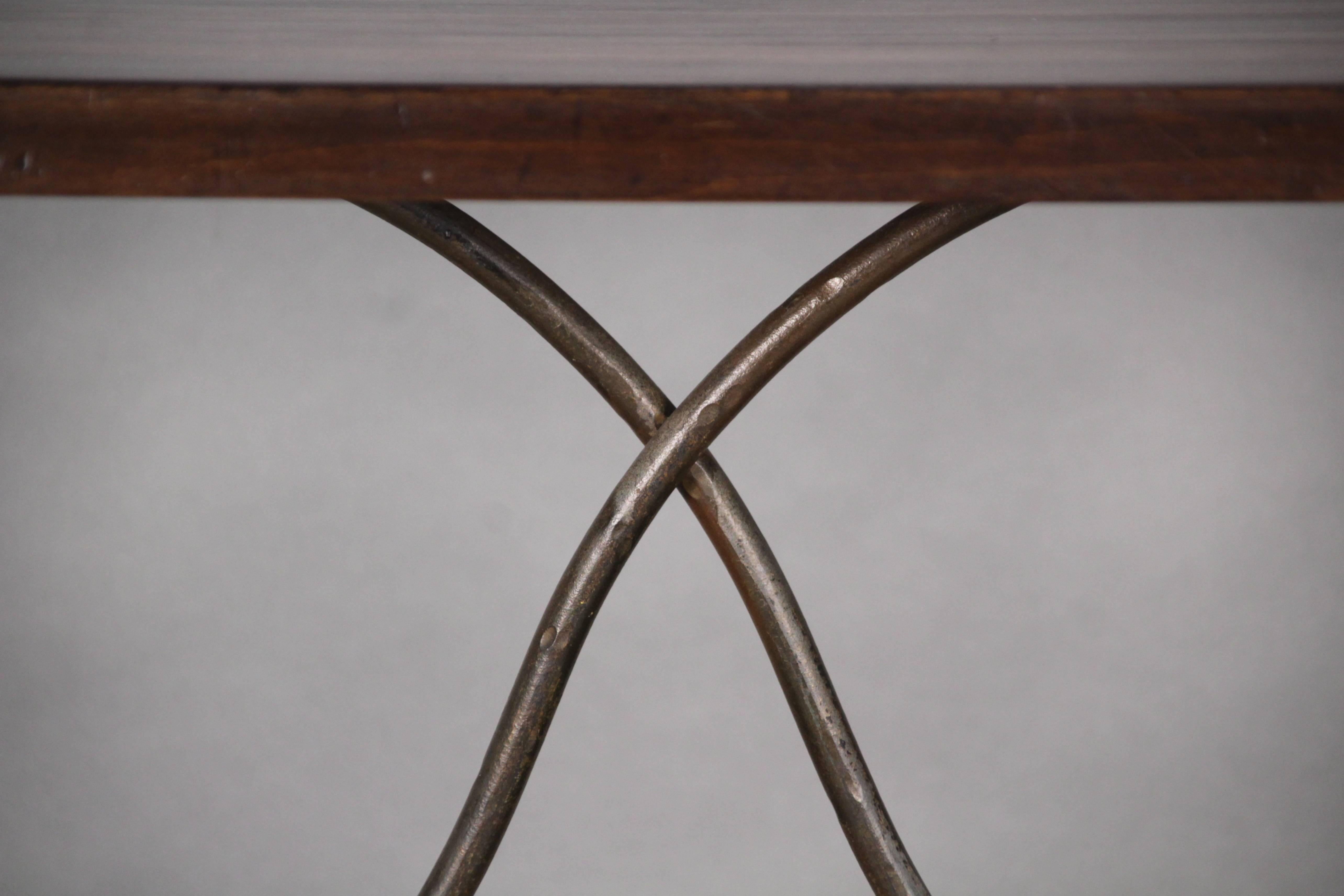 Mid-20th Century Monterey Attributed Oval Console Table