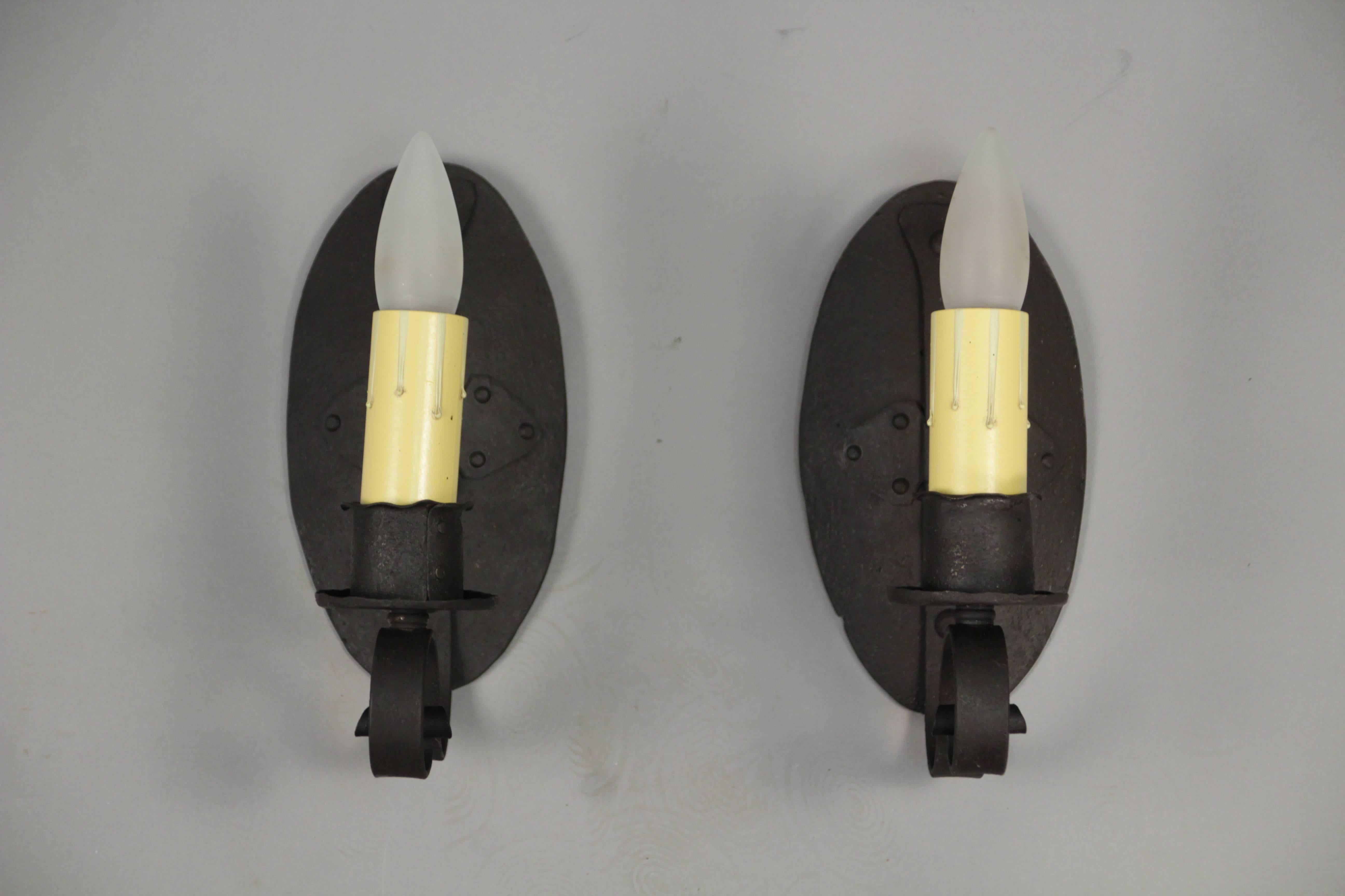 Wrought iron sconces with nice simple and strong design, circa 1920s.