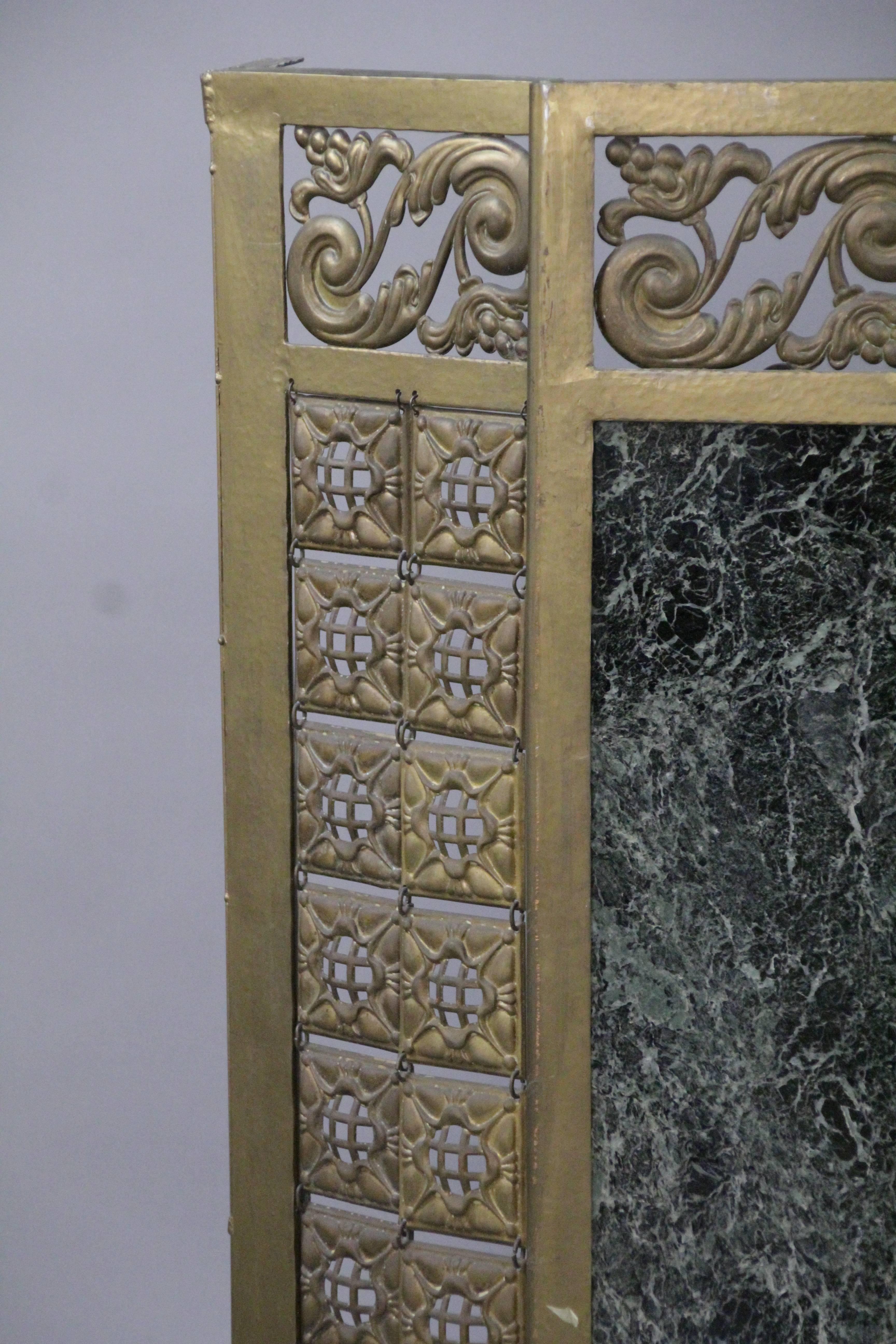 Early Brass and Marble 1900s Fireplace Surround In Good Condition For Sale In Pasadena, CA