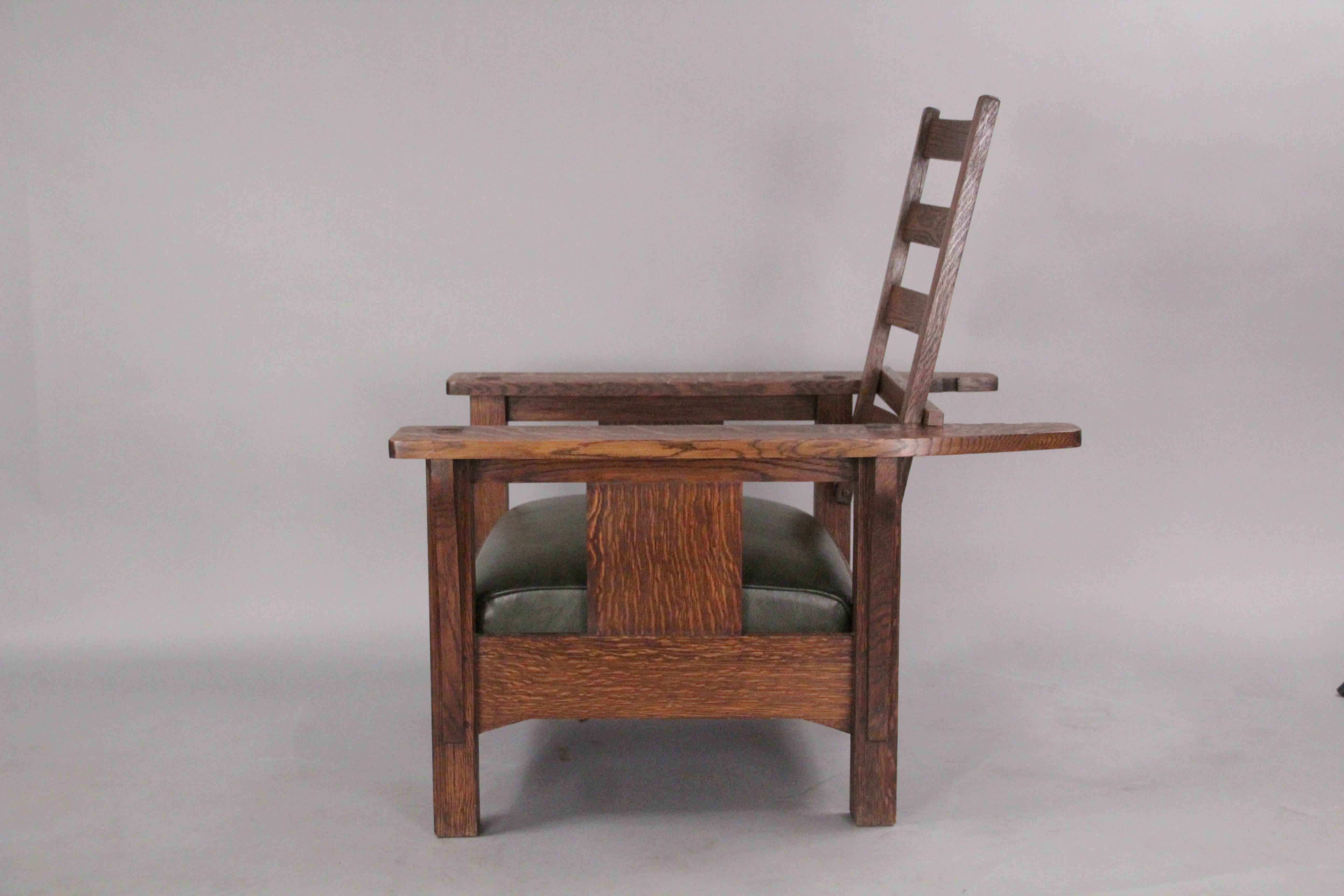 Large-Scale Arts and Crafts Morris Chair, circa 1910 In Good Condition In Pasadena, CA