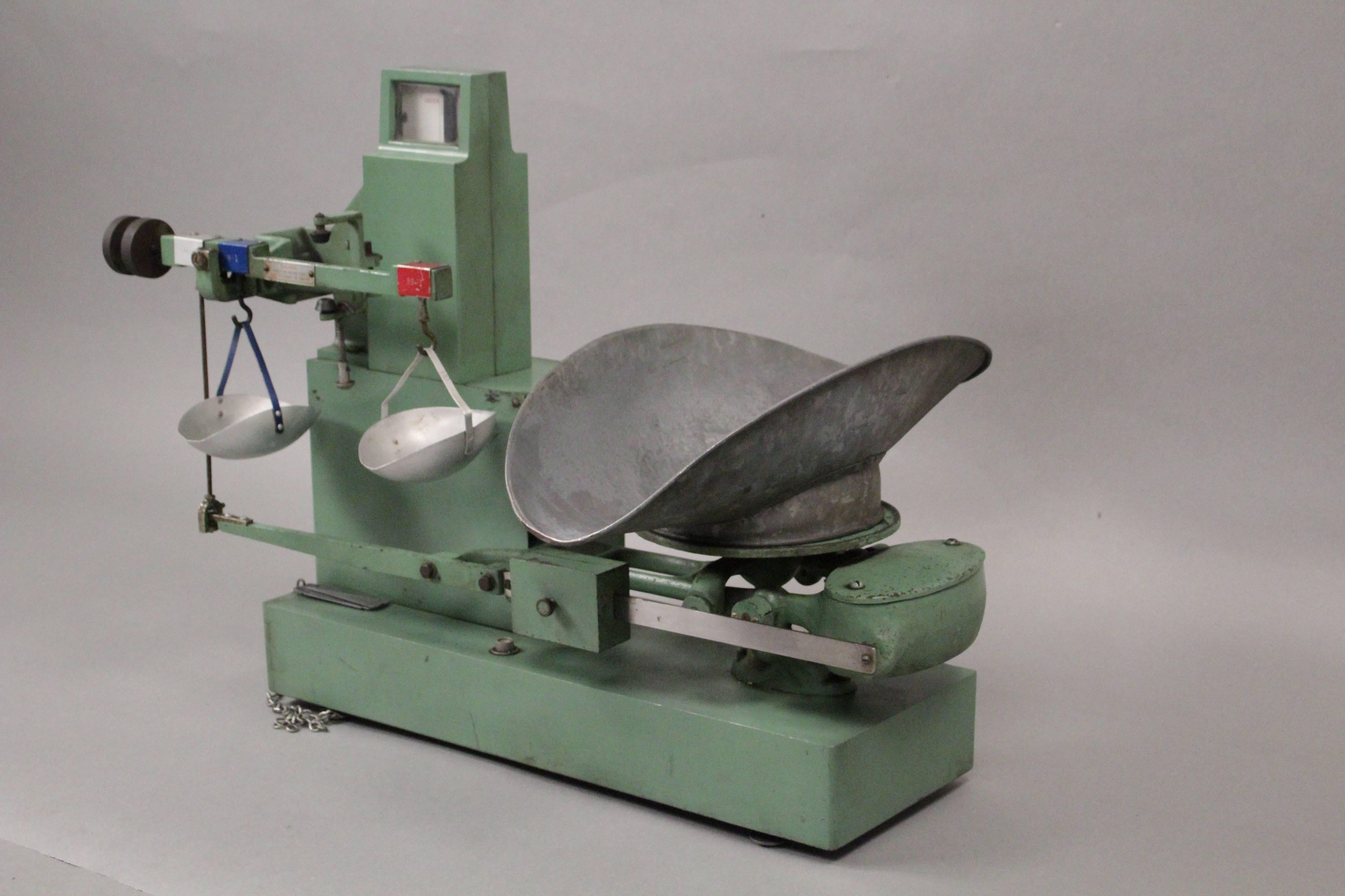 Vintage Industrial Pennsylvania Scale For Sale at 1stDibs vintage