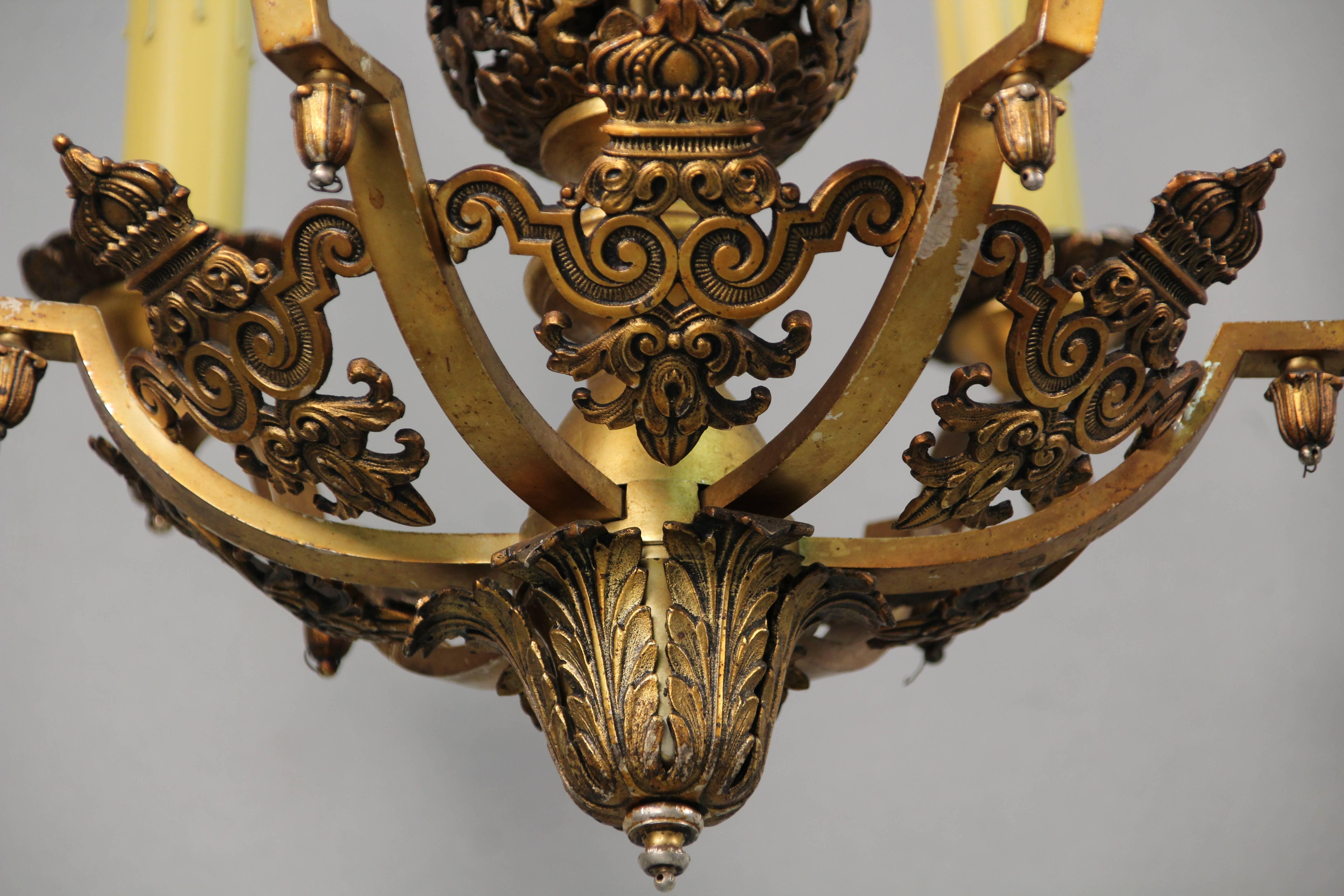 North American Very Fine Larger Scale 1920s Six-Light Chandelier For Sale