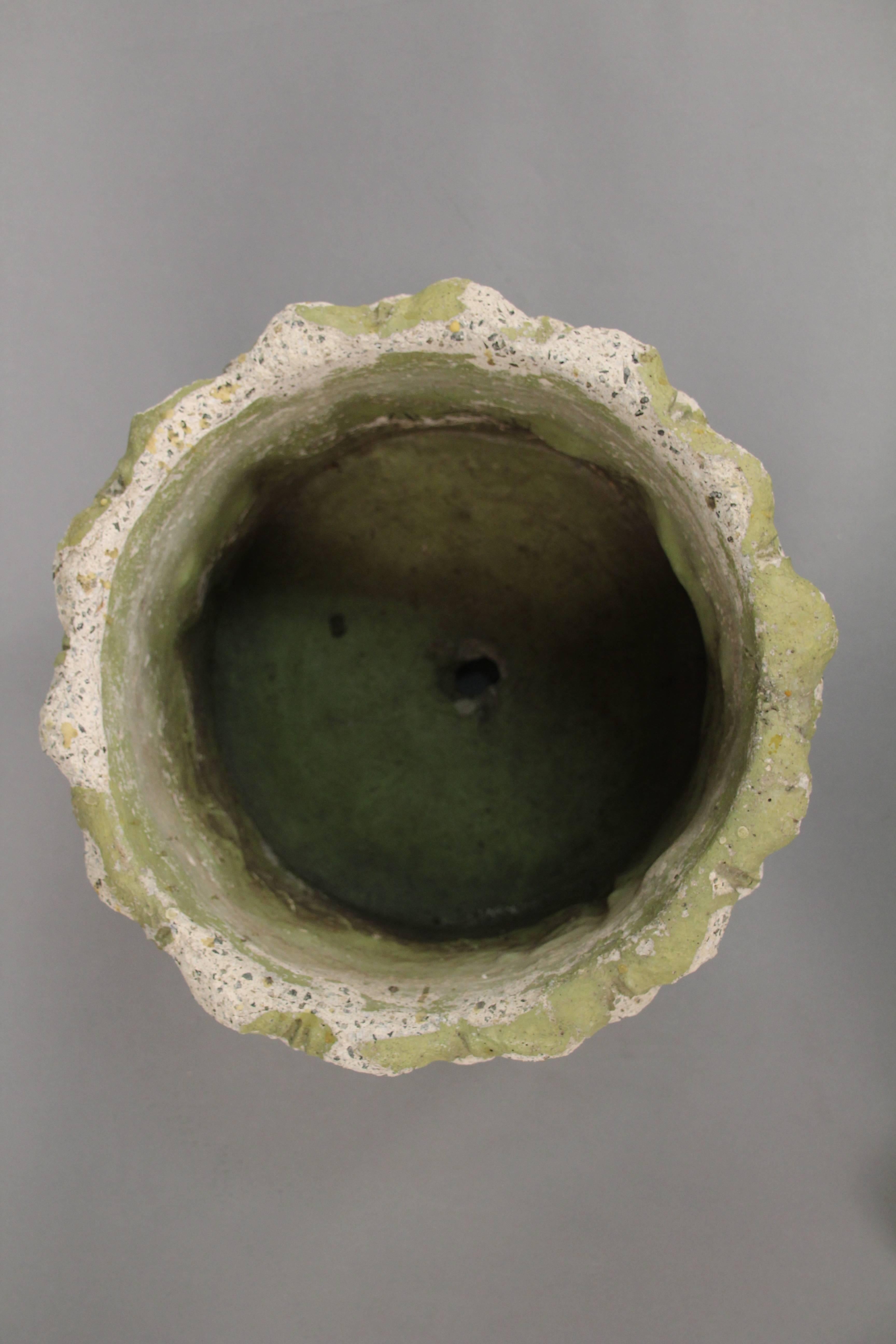 American Antique Pair of 1920s Concrete Planters with Acanthus Motif