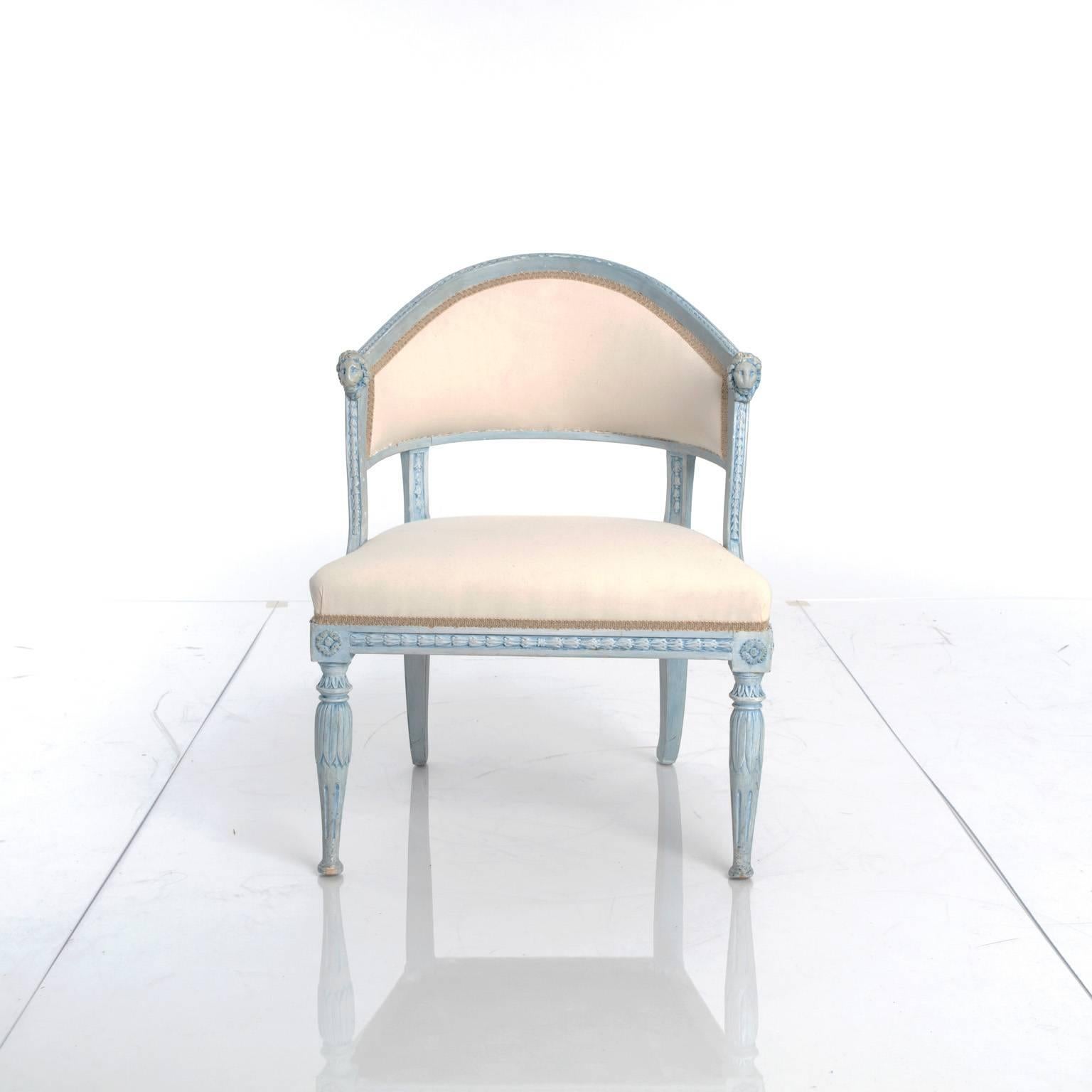 Pair of Blue-Painted Late Gustavian Tub Armchairs In Good Condition For Sale In Stamford, CT