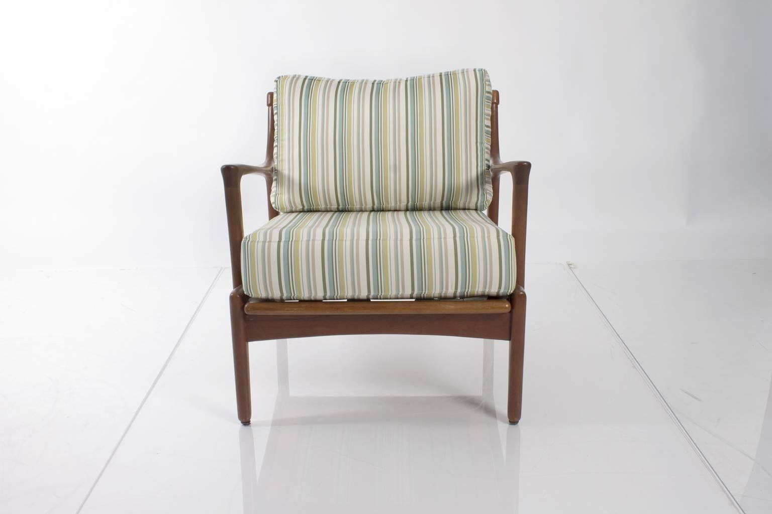 Mid-Century Modern Mid-Century Lounge Chairs