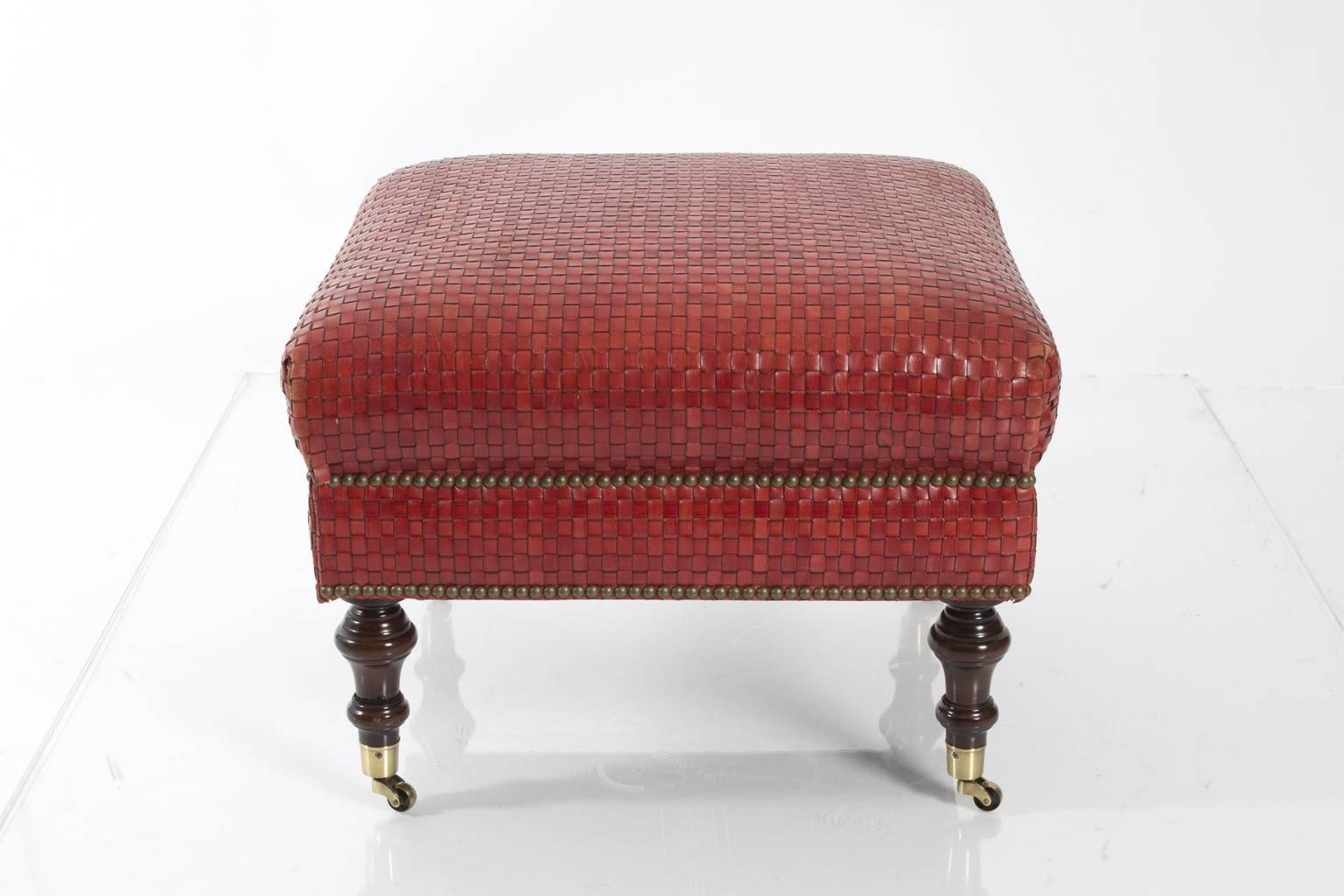 Woven Leather Ottoman In Good Condition In Stamford, CT