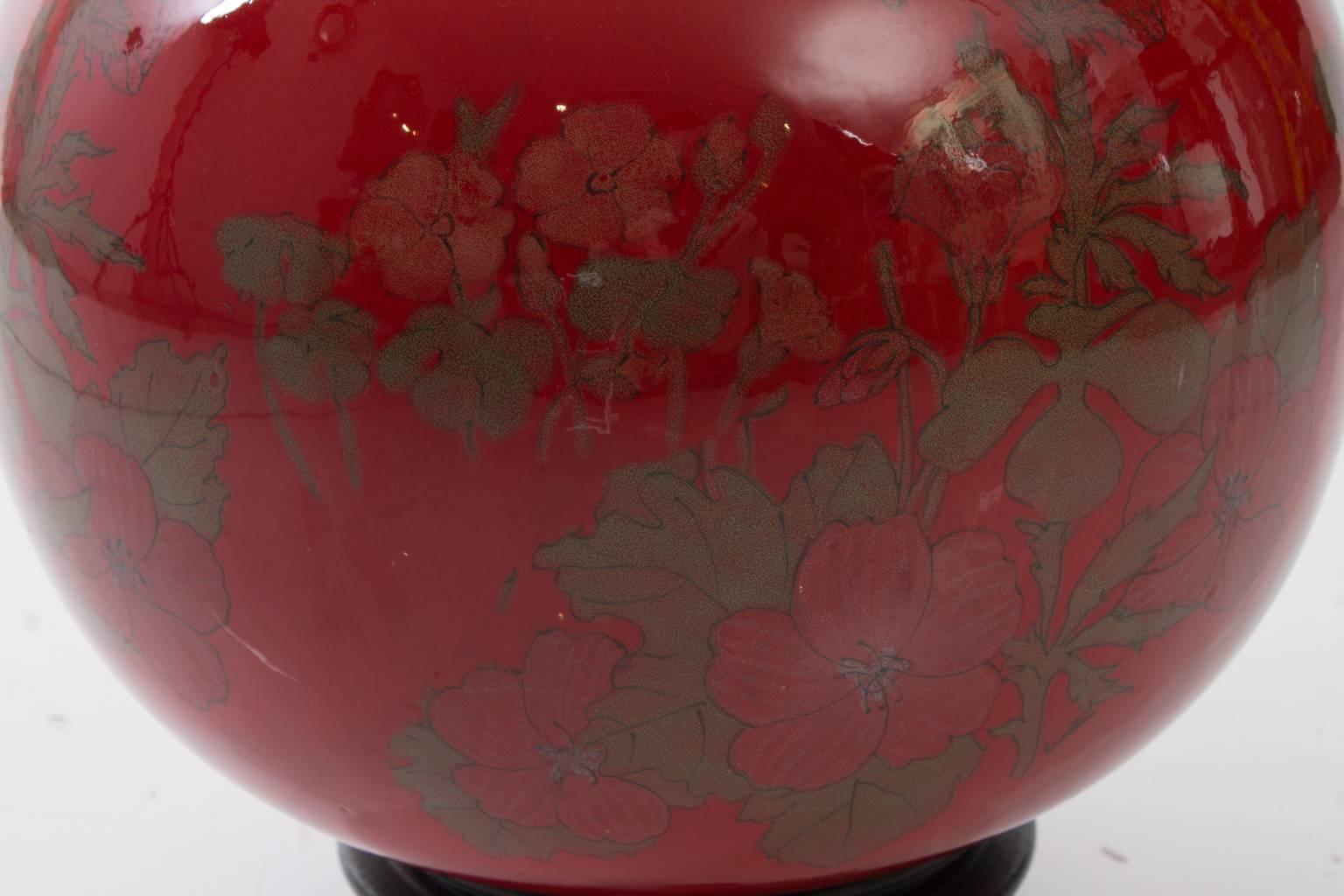 Red and Gold Chinoiserie Porcelain Lamps 2