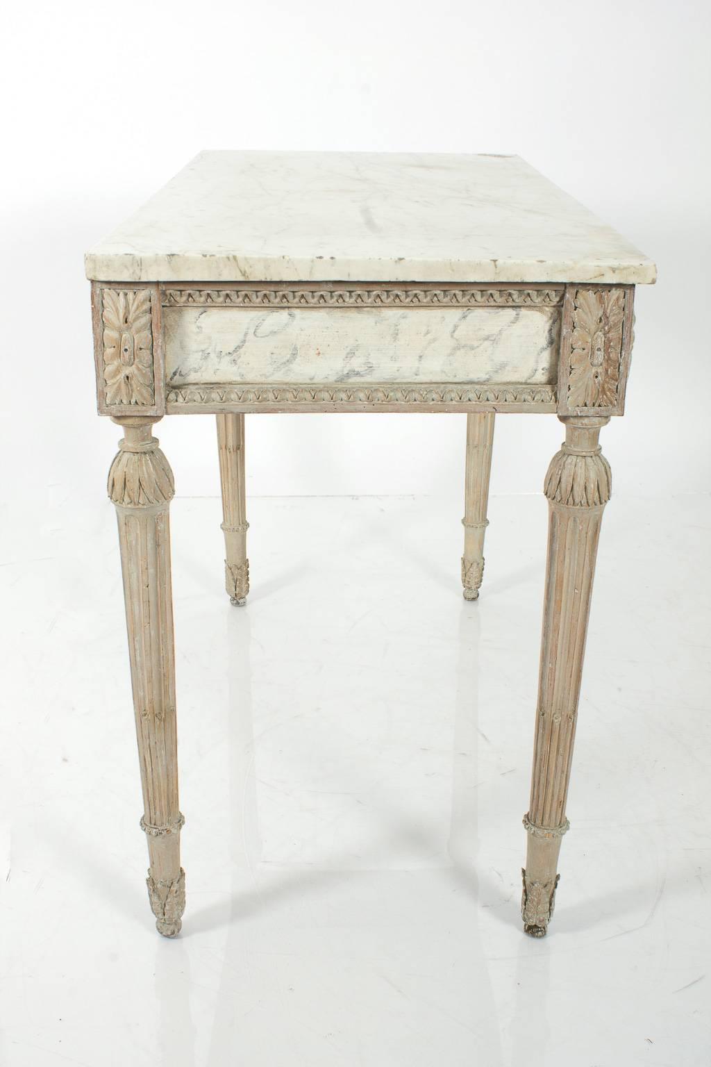 Bianco Carrara Marble Console In Good Condition For Sale In Stamford, CT