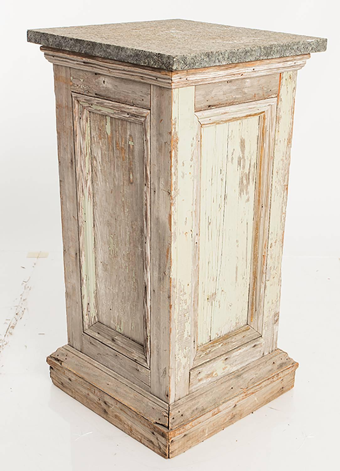 Granite Topped Pedestals In Distressed Condition In Stamford, CT