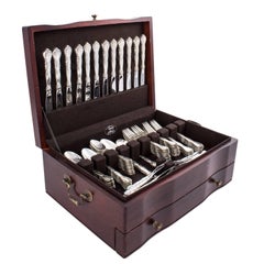 Lunt Sterling Silver Flatware "Modern Victorian"