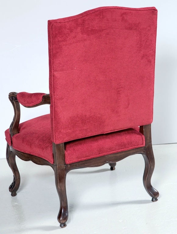 French Carved Wood Walnut Chair For Sale 3