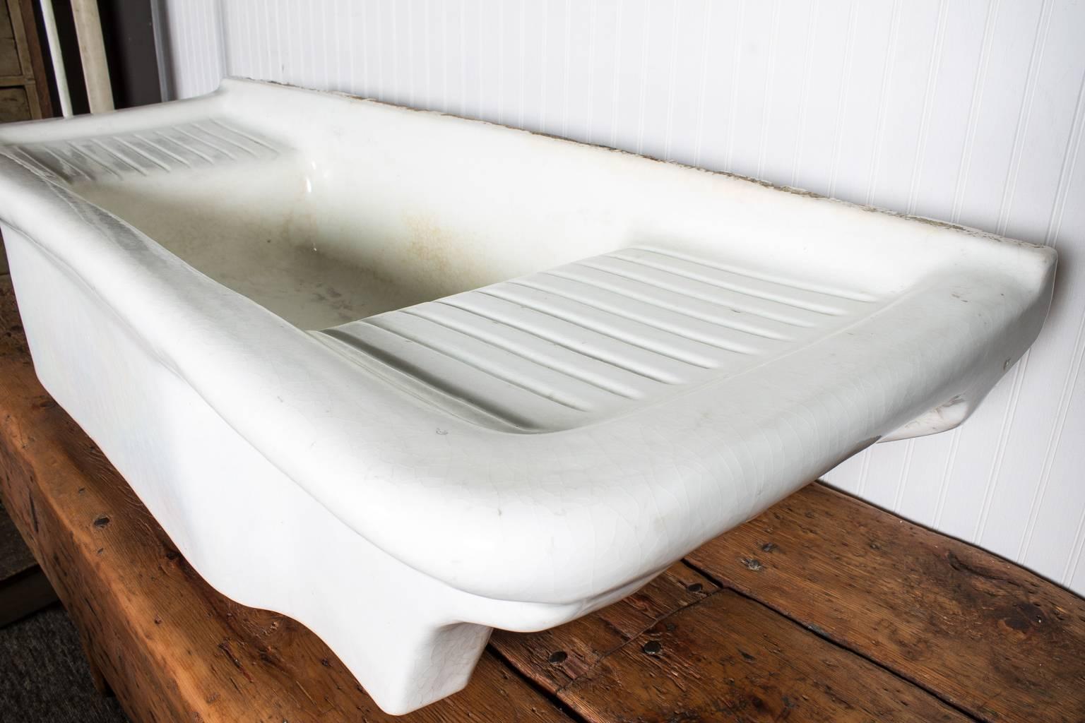 Earthenware Sink In Good Condition In Stamford, CT