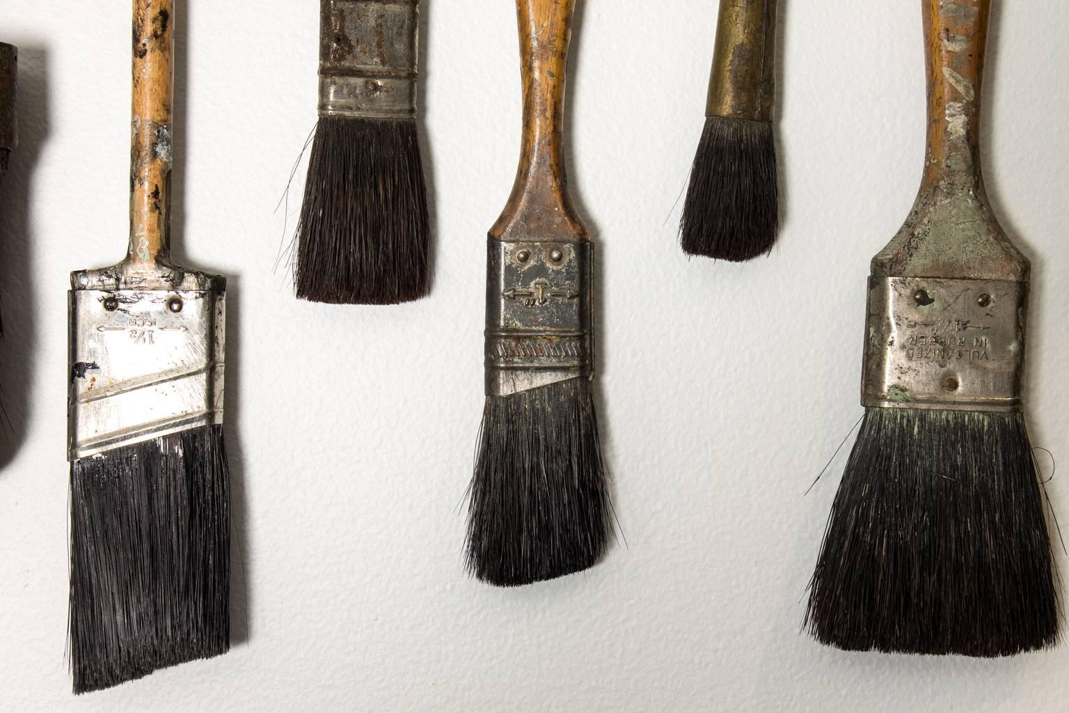 Collection of Antique Paint Brushes In Good Condition In Stamford, CT