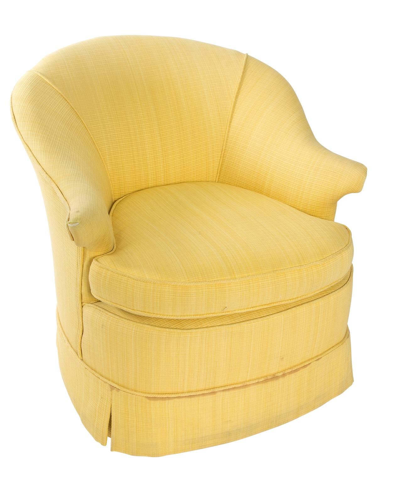 Pair of Yellow Slipper Chairs In Good Condition In Stamford, CT