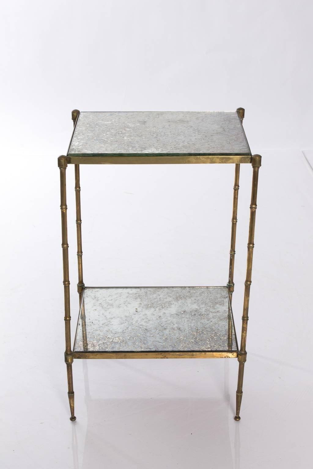 Petite Mirrored Side Table In Good Condition For Sale In Stamford, CT
