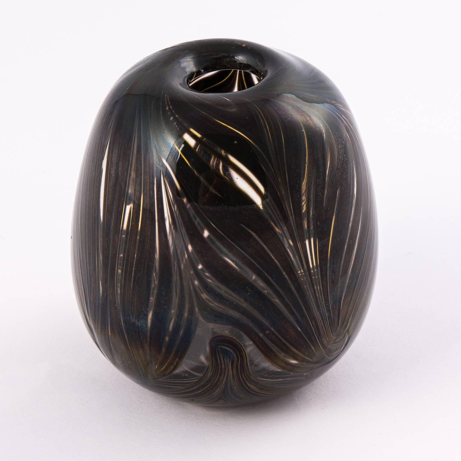 Studio Art Glass Vase For Sale 1