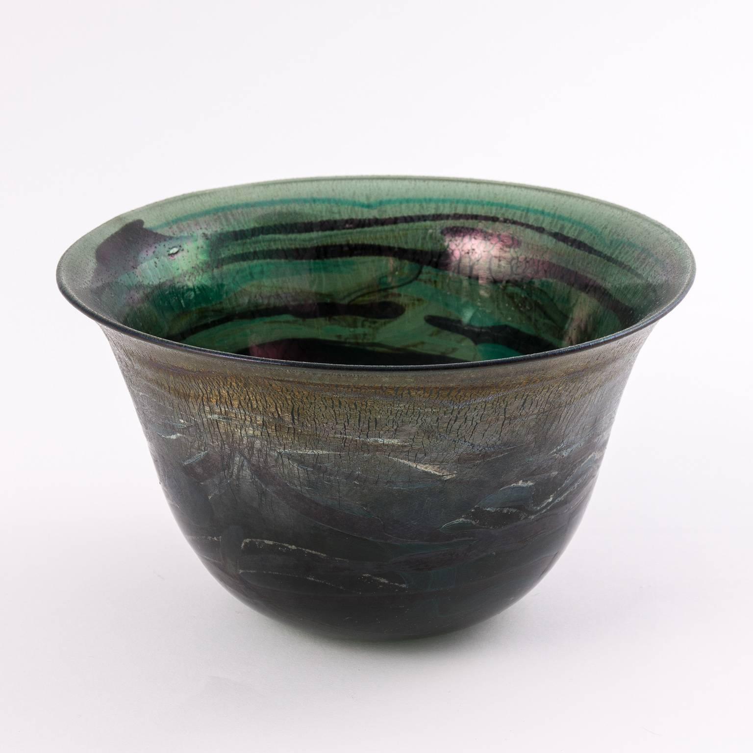 Mid-Century Modern Studio Art Glass Bowl For Sale