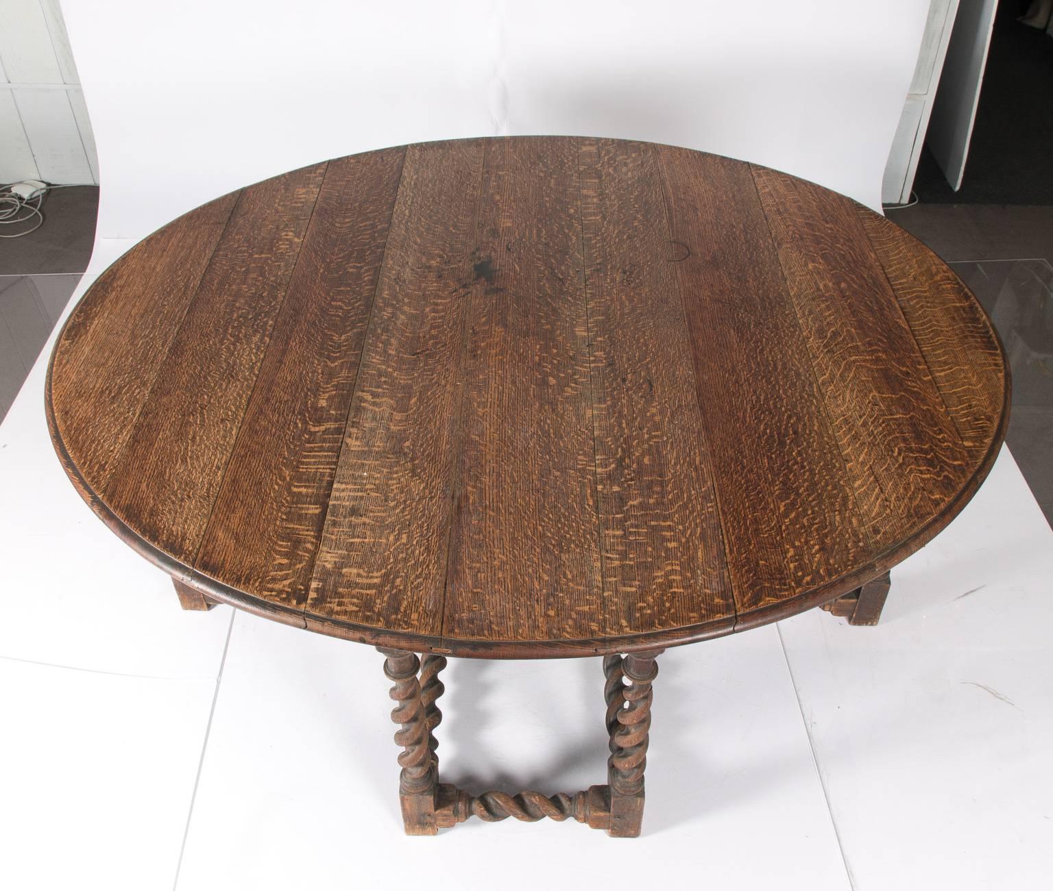 19th Century Jacobean Gate Leg Table In Good Condition In Stamford, CT