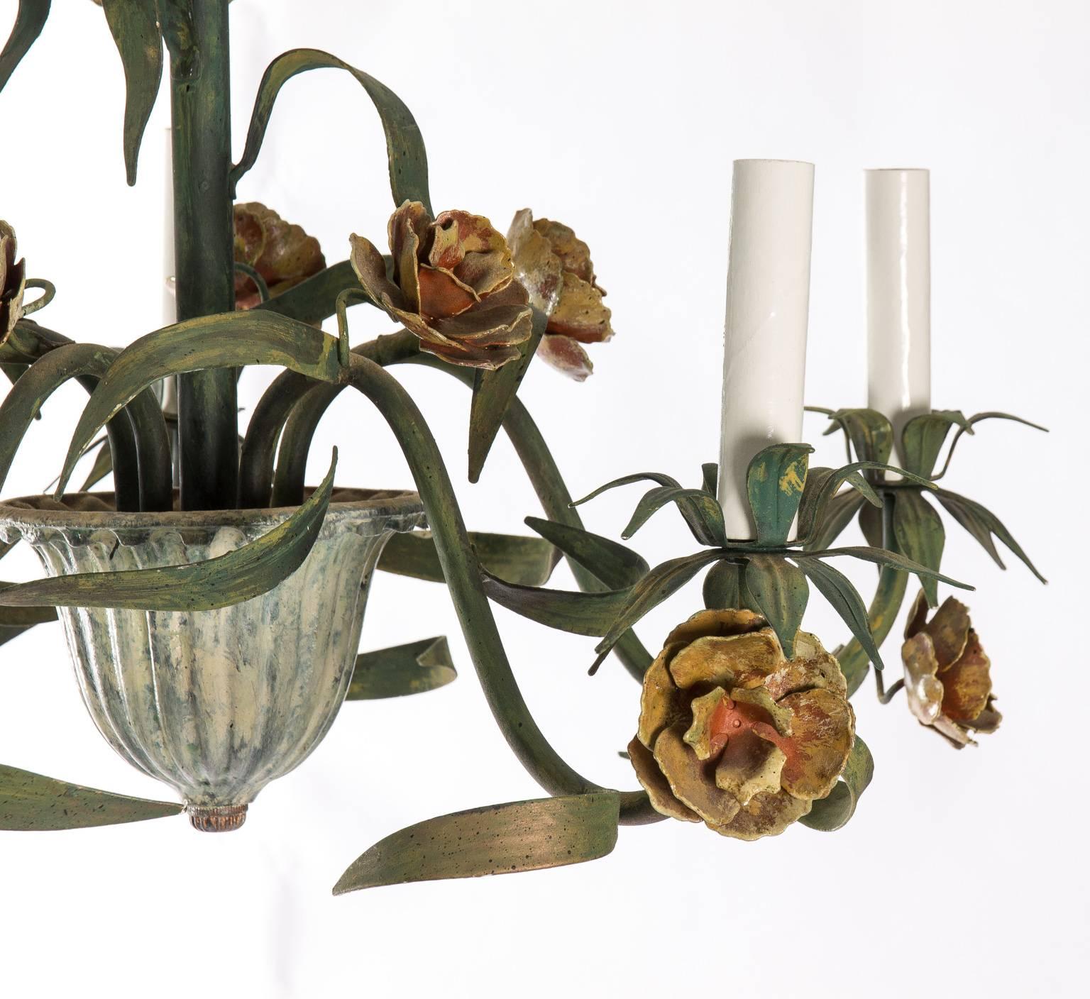 Italian Painted Metal Flower Chandelier In Good Condition For Sale In Stamford, CT