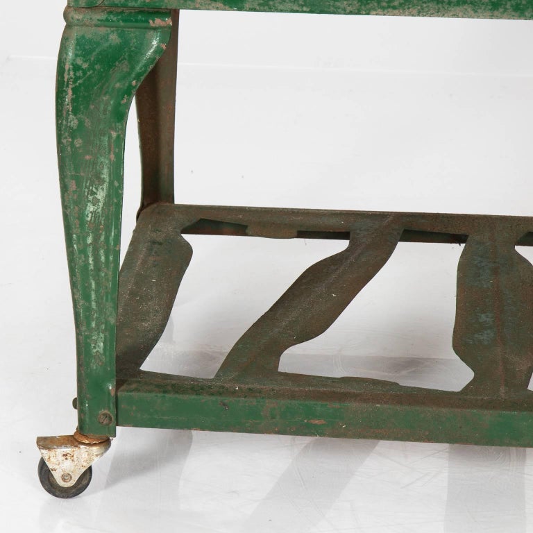 Vintage Ice Chest For Sale at 1stDibs