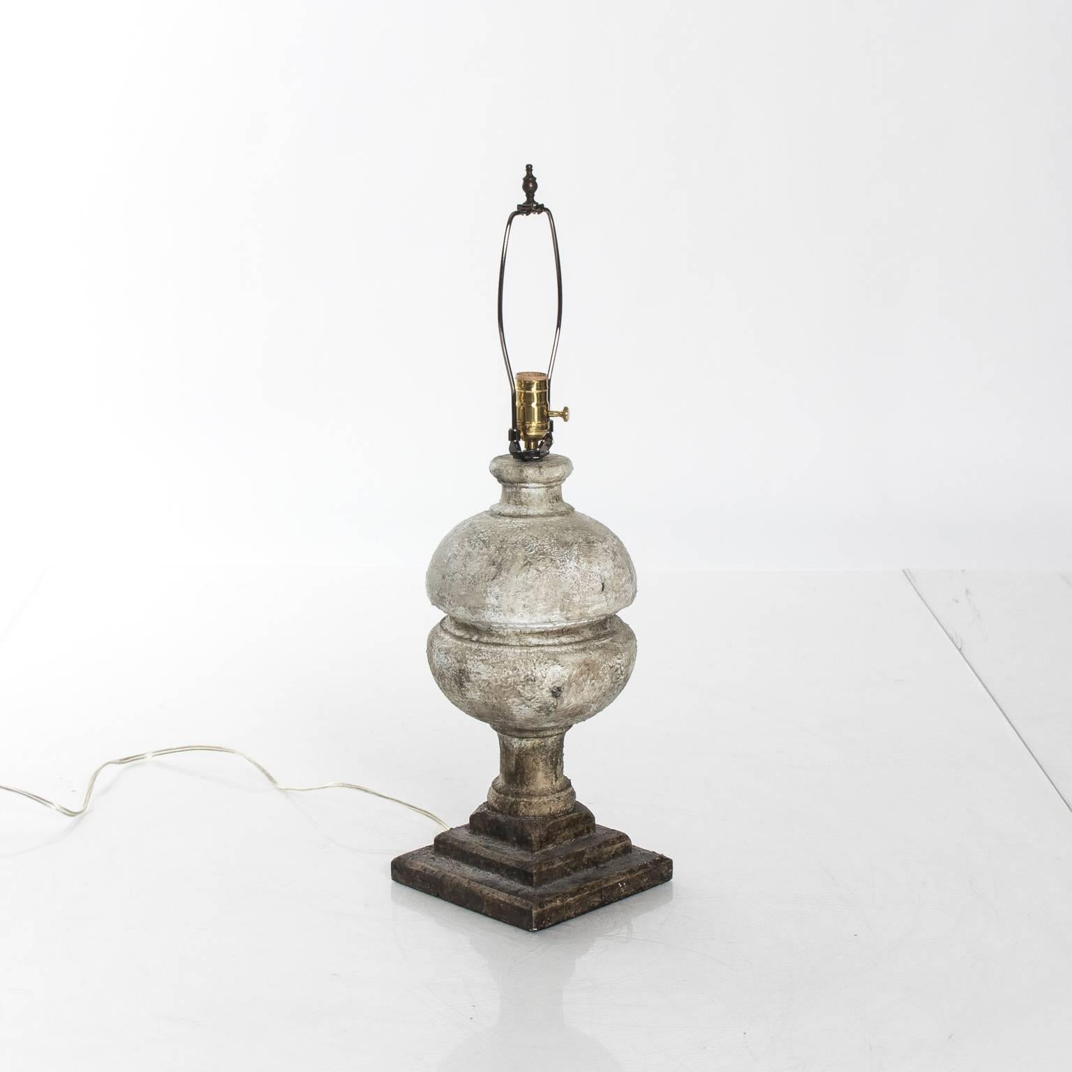 Pair of Faux Stone Lamps 4