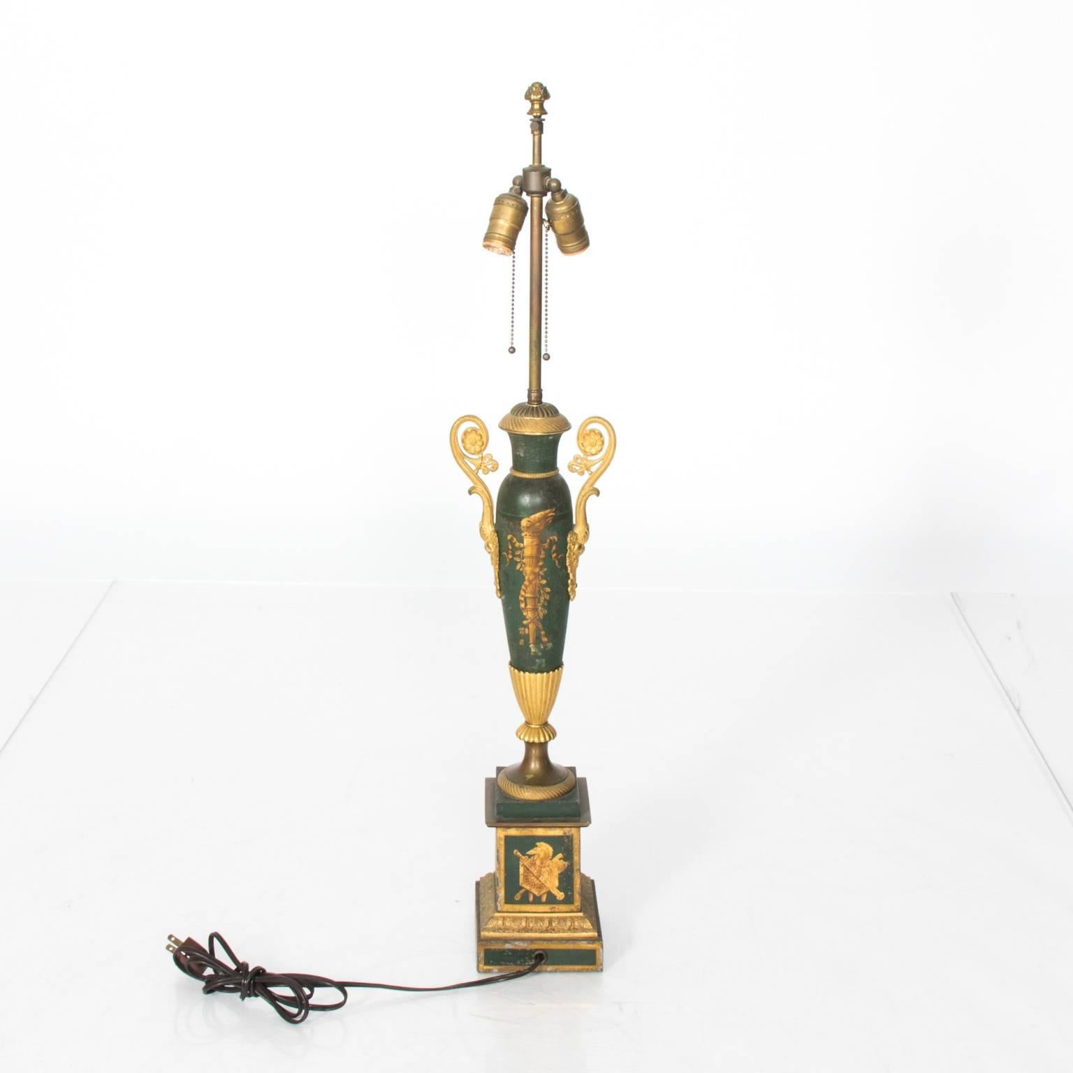 Pair of Bronze Tole Lamps In Good Condition In Stamford, CT