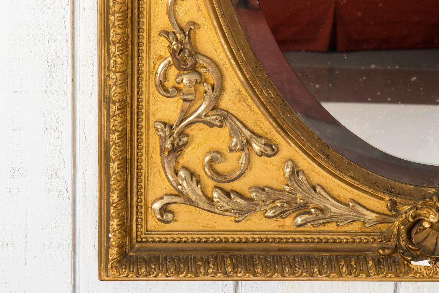 Neoclassical Mirror with Gold Gilt In Good Condition For Sale In Stamford, CT