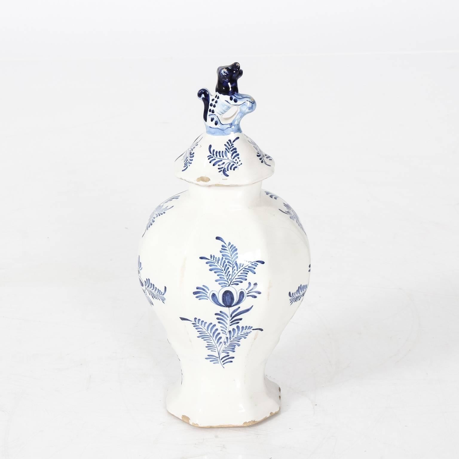 Pair of 18th Century Dutch Delft Vases 5