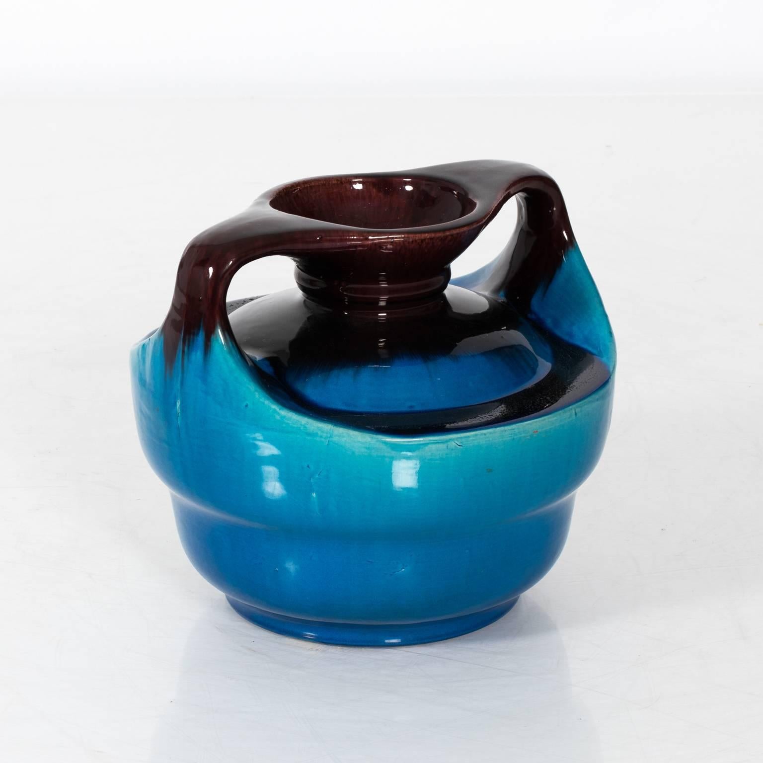 Modernist Japanese Kyoto Pottery In Excellent Condition For Sale In Stamford, CT
