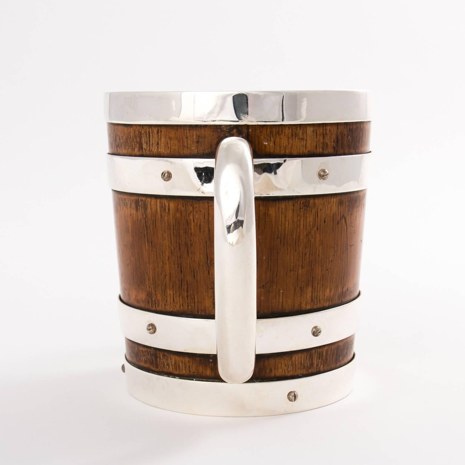 Edwardian Oak and Silver Plated Ice Pail In Good Condition In Stamford, CT