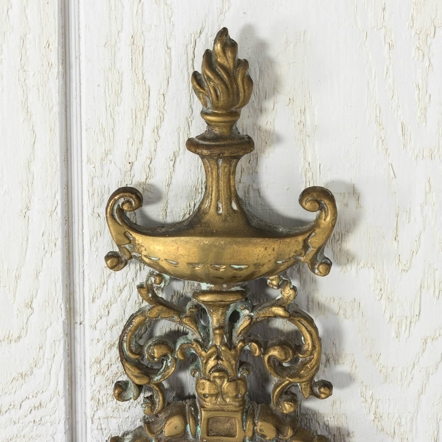 Pair of 19th Century Neoclassical Sconces For Sale 4