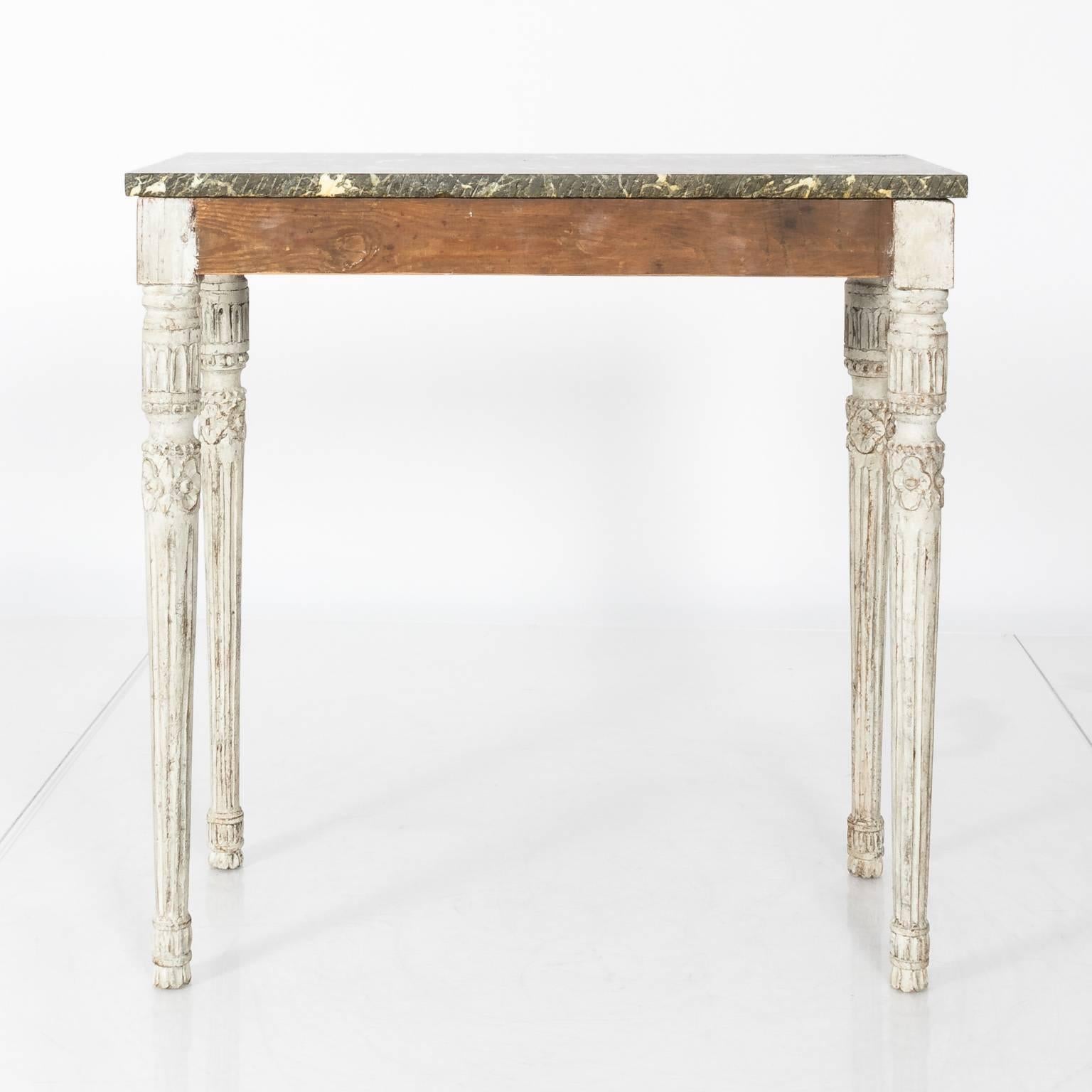 Painted Pair of 19th Century Gustavian Console Tables For Sale