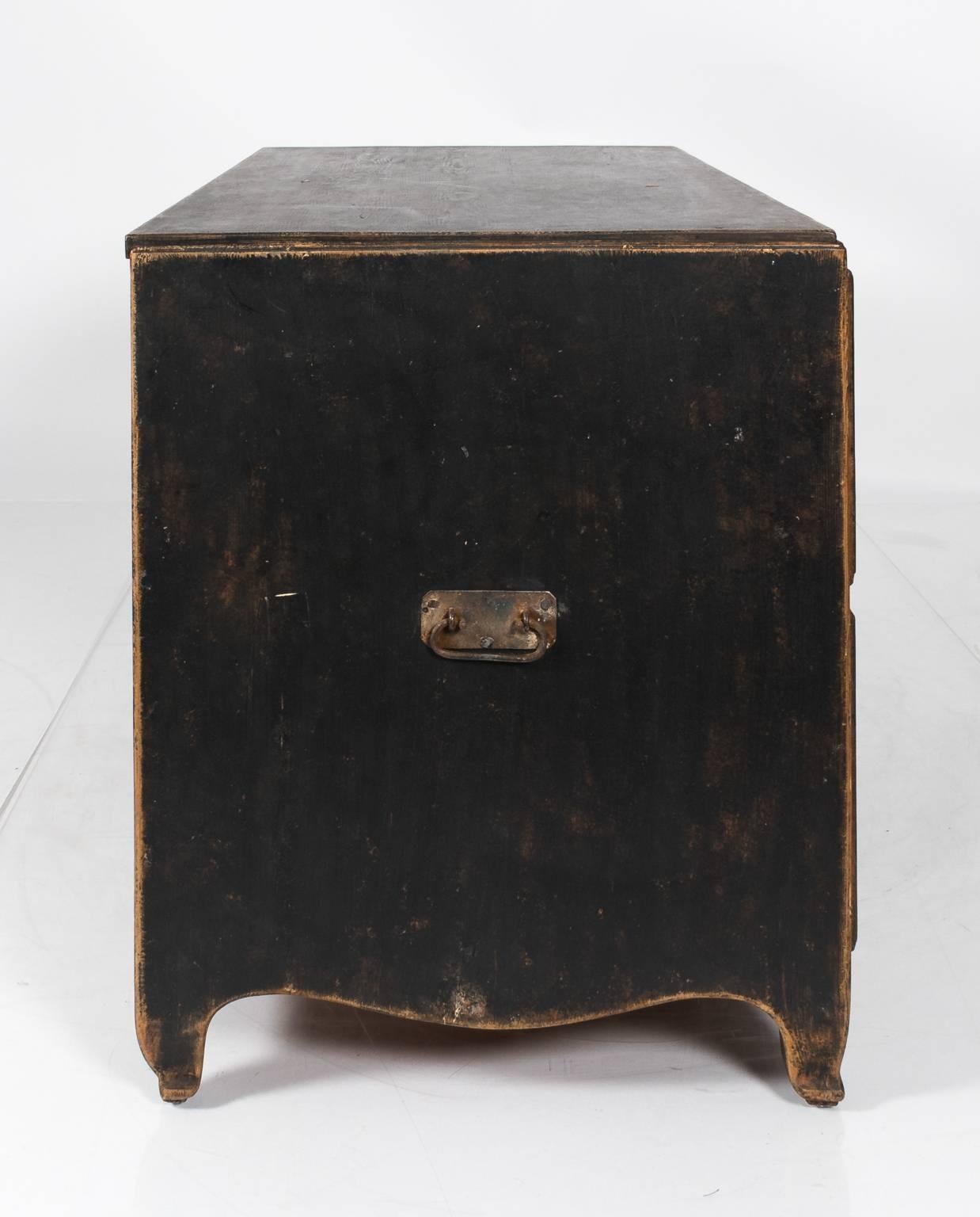 Late 18th Century Swedish Black Commode 1