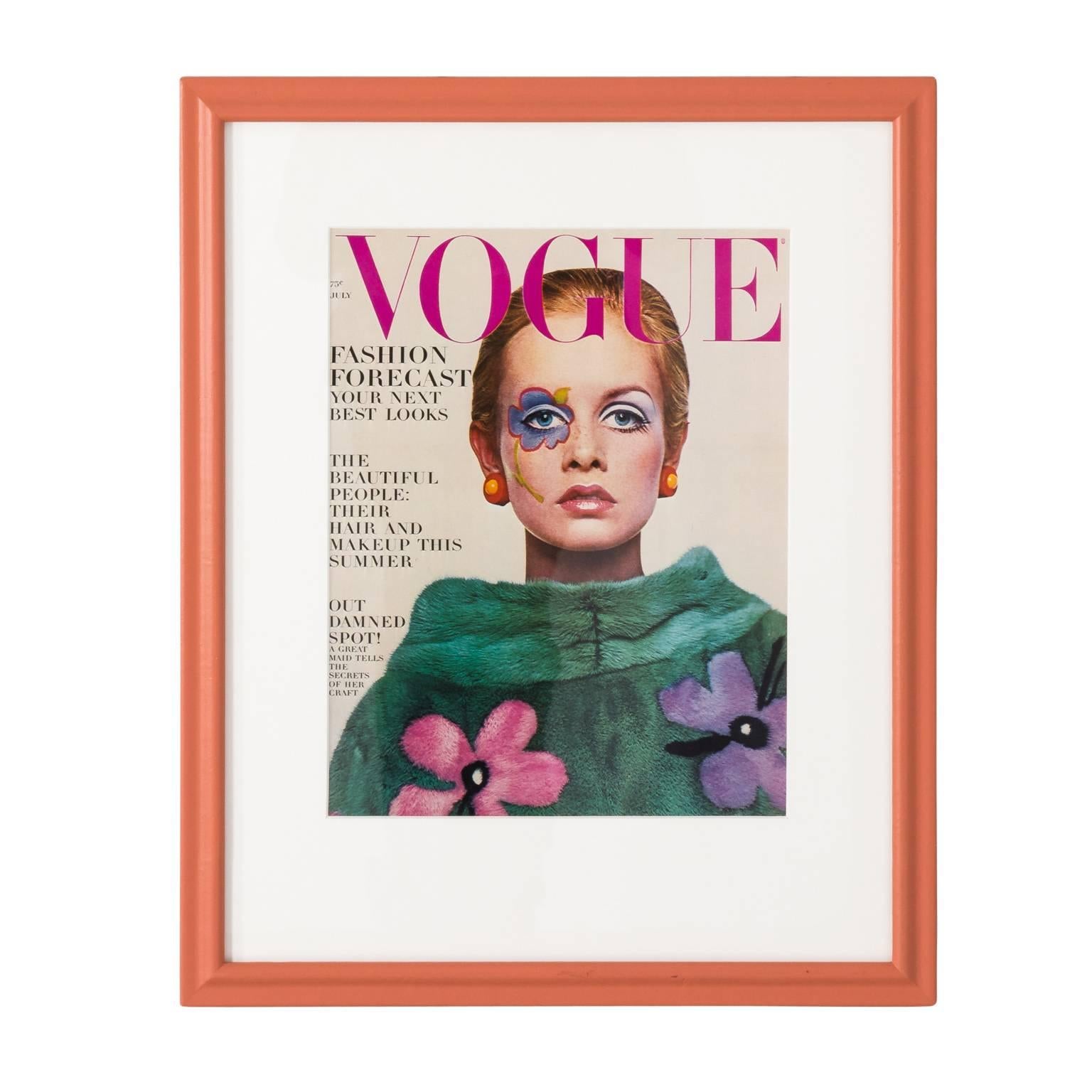 Set of Six Vintage Vogue Magazine Covers For Sale 2