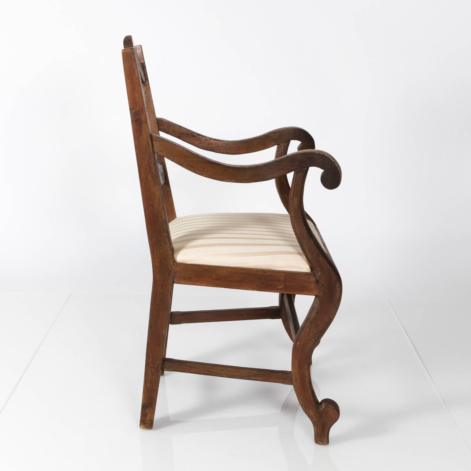 19th Century, Italian Walnut Armchair In Good Condition For Sale In Stamford, CT
