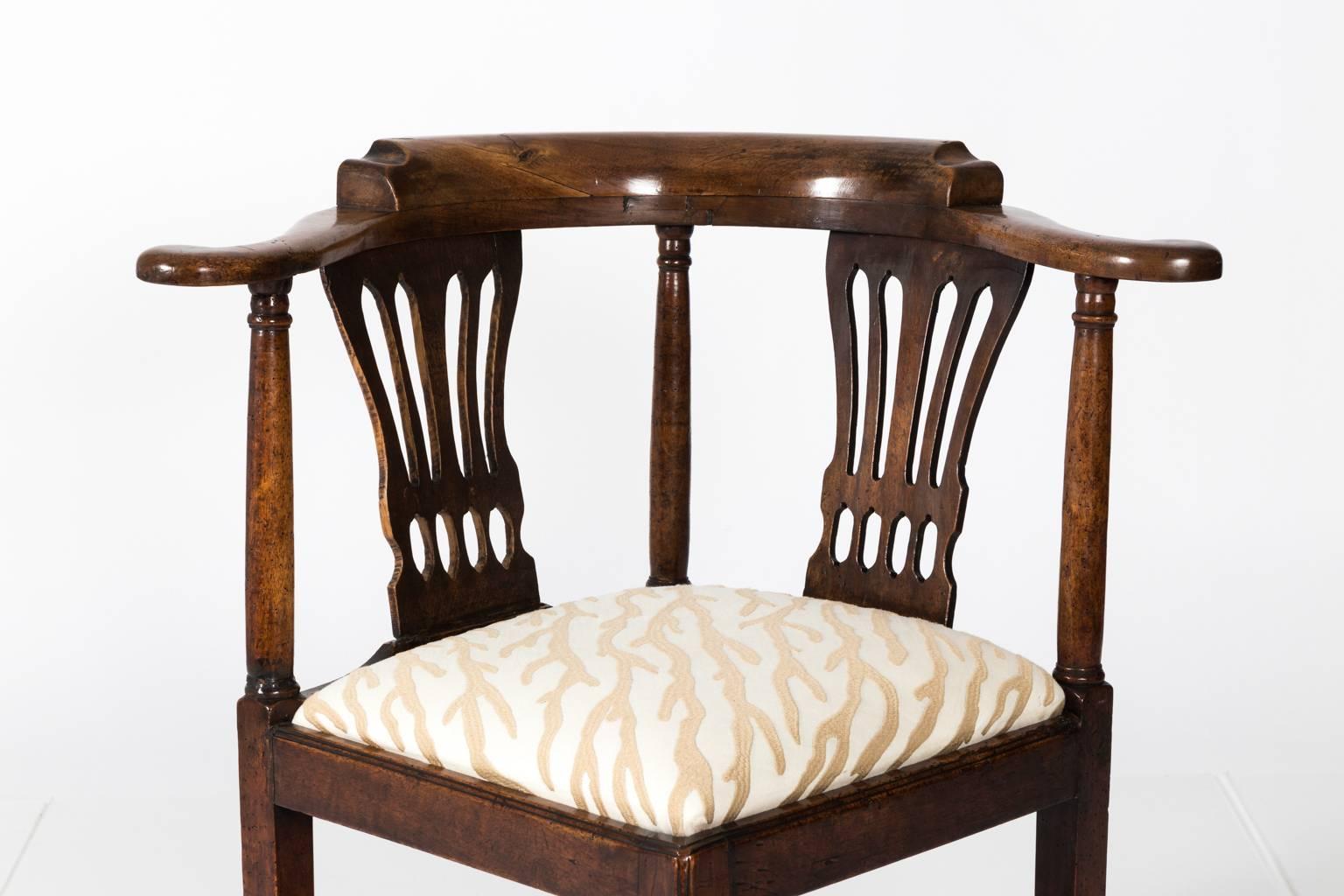 Walnut George III Corner Chair