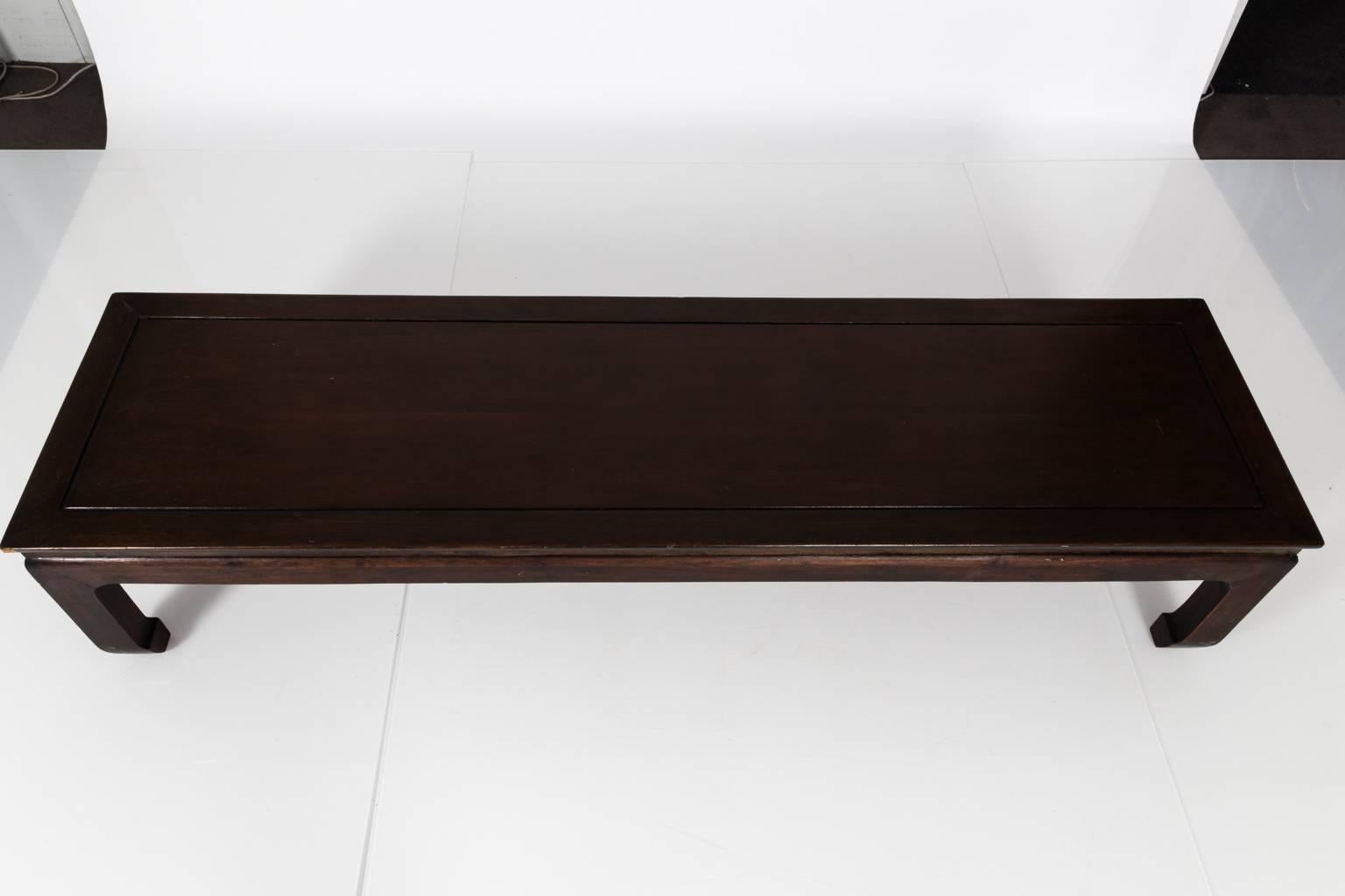 Mahogany Coffee Table In Good Condition In Stamford, CT