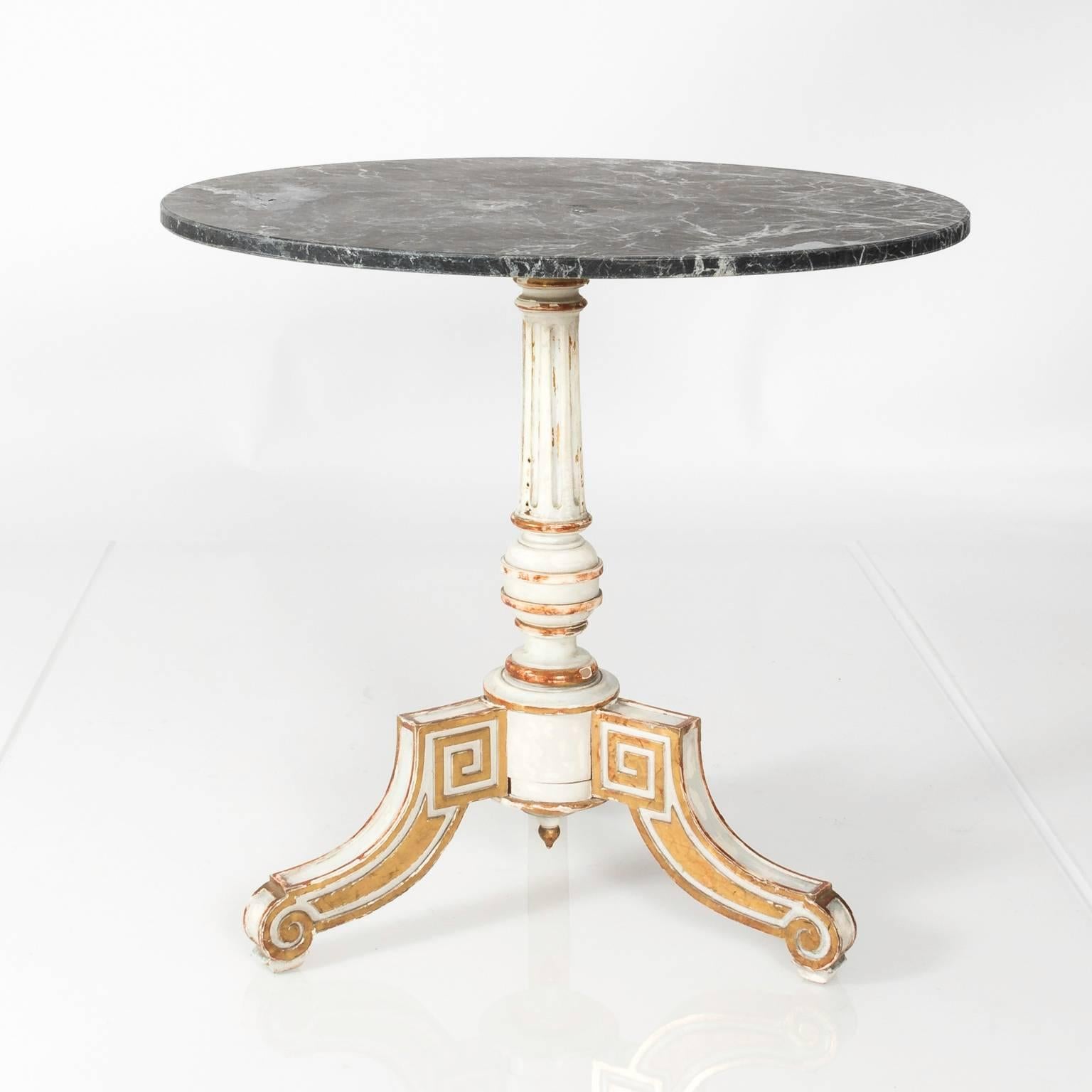 Gilt Neoclassical Round Marble-Top Pedestal Side Table, circa 1930s