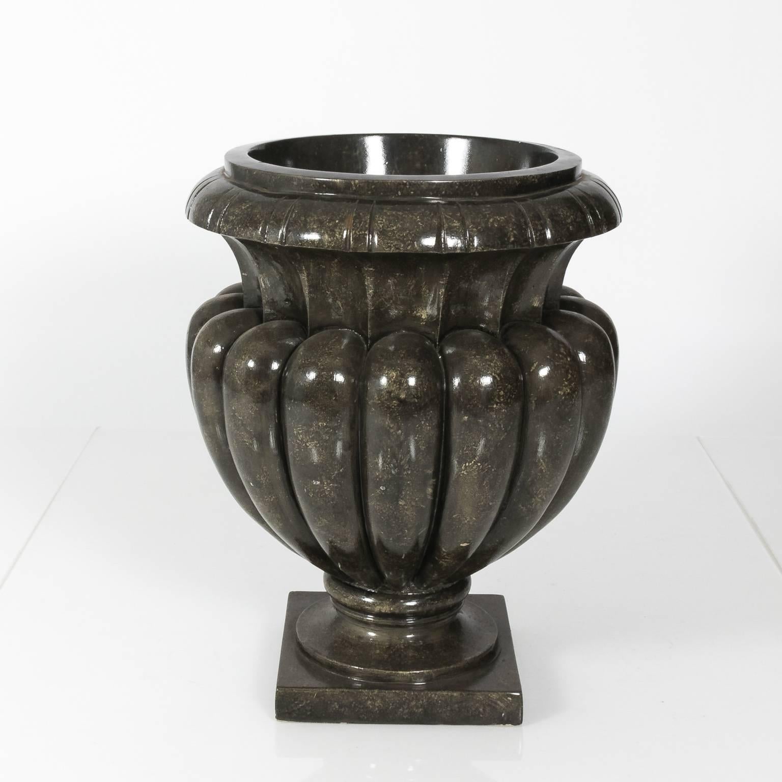 Pair of Late 20th Century Composite Urns  3