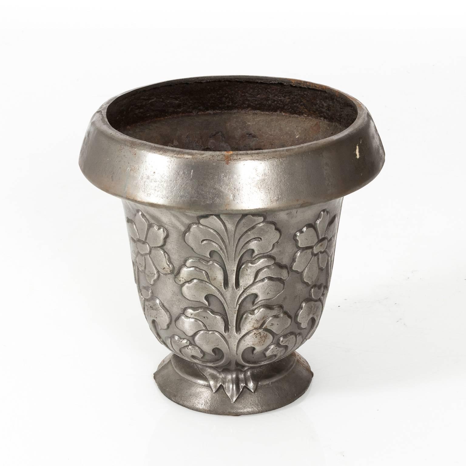 Italian Pewter Cache Pots For Sale 3