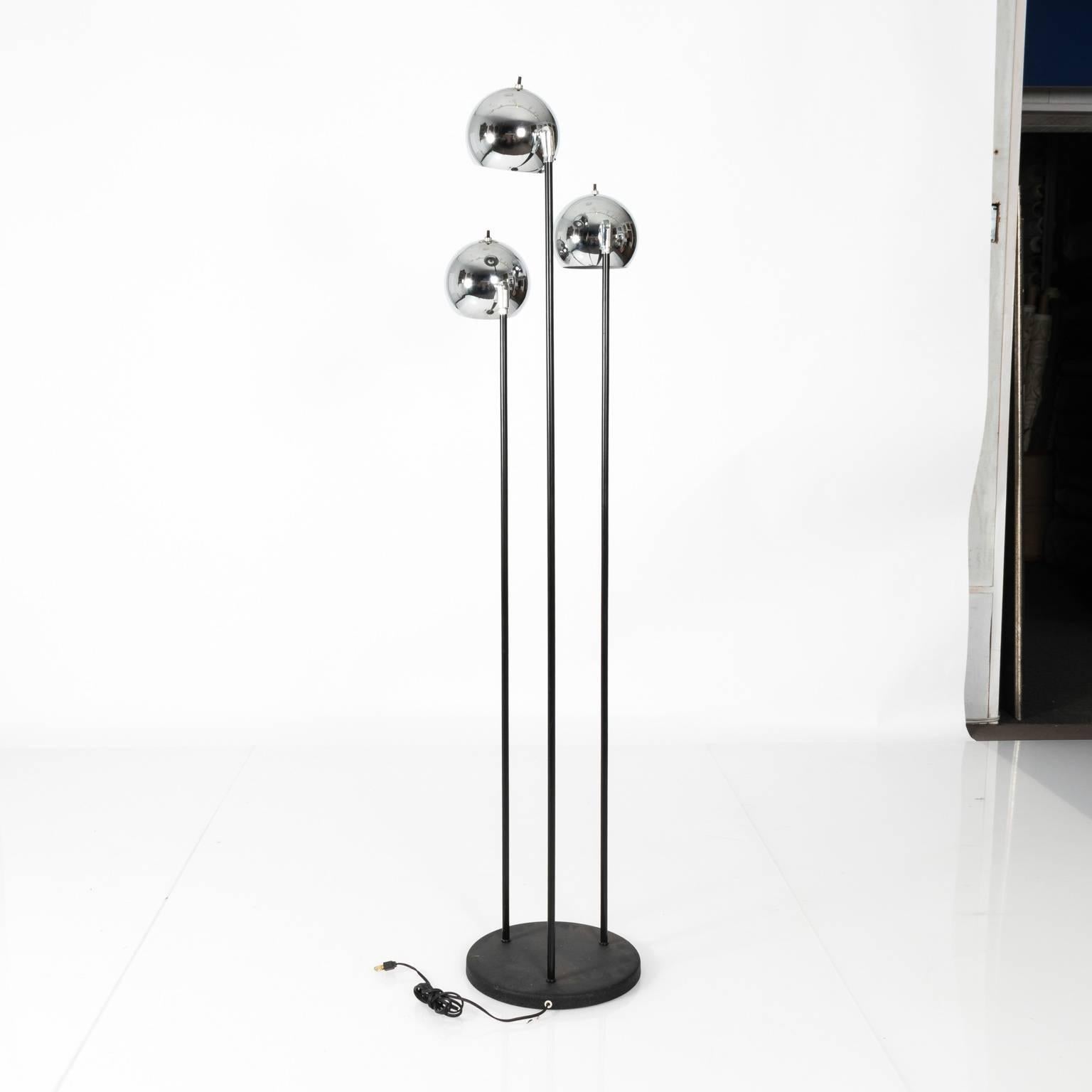 20th Century Midcentury Chrome Ball Floor Lamp For Sale