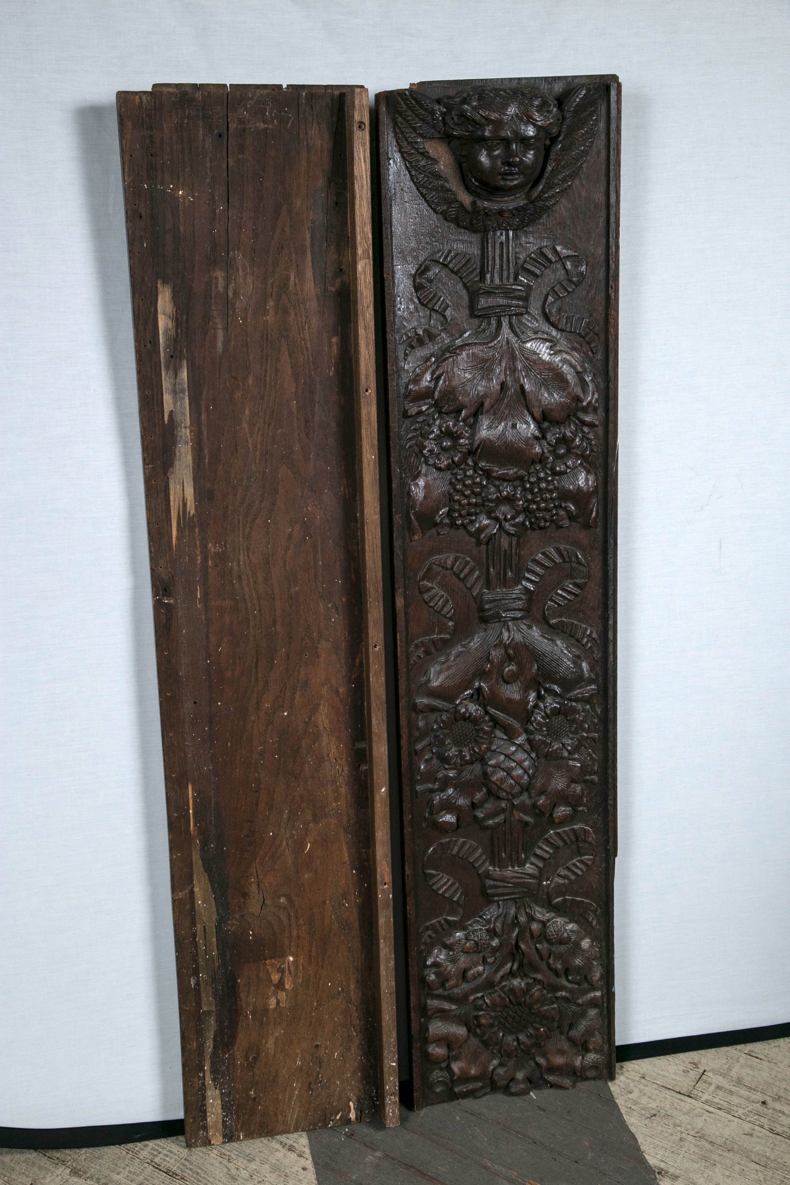 Pair Antique Carved Wood Decorative Panels In Good Condition In Woodbury, CT