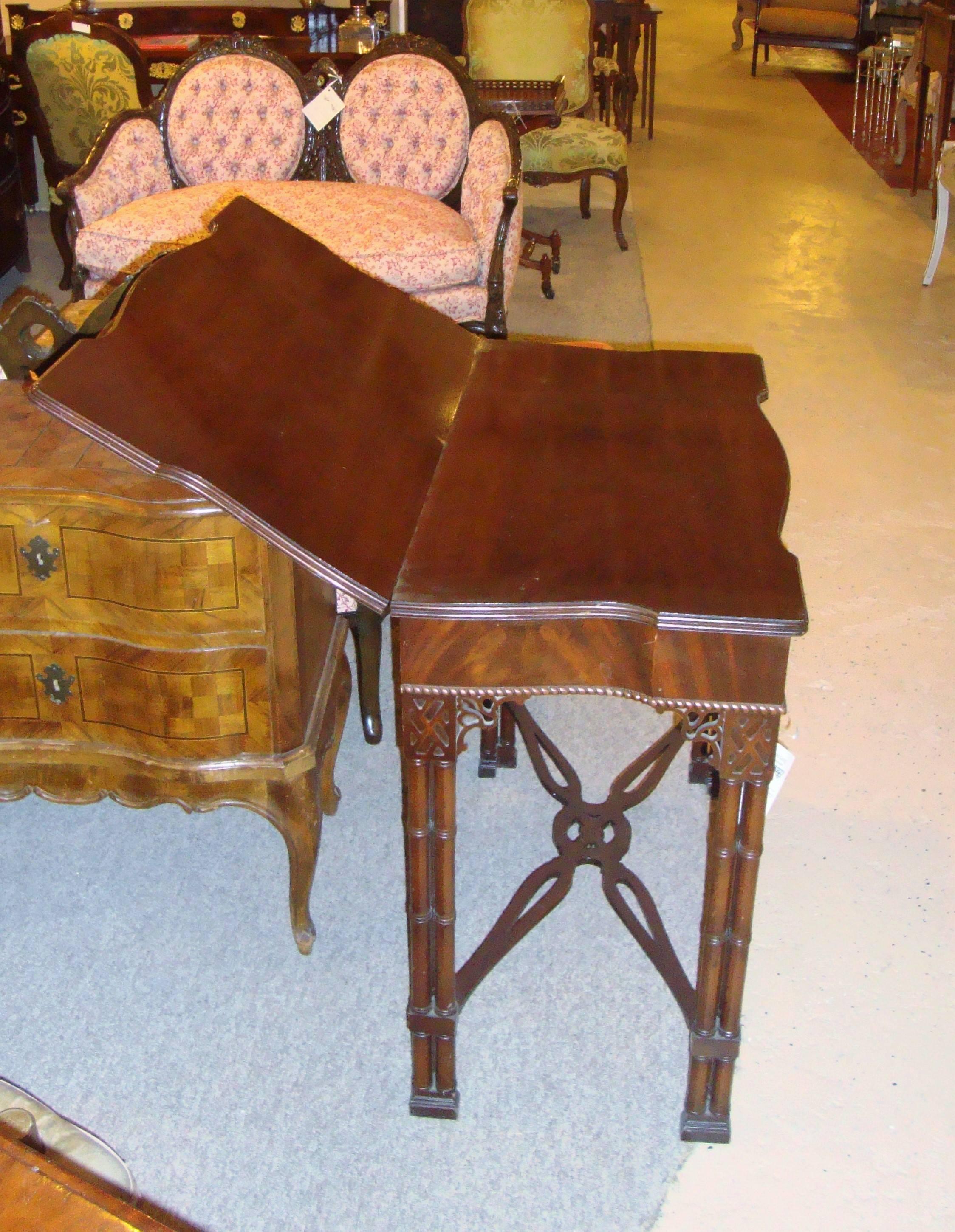 American Chippendale Serving-Card Table Tilt-Top Table