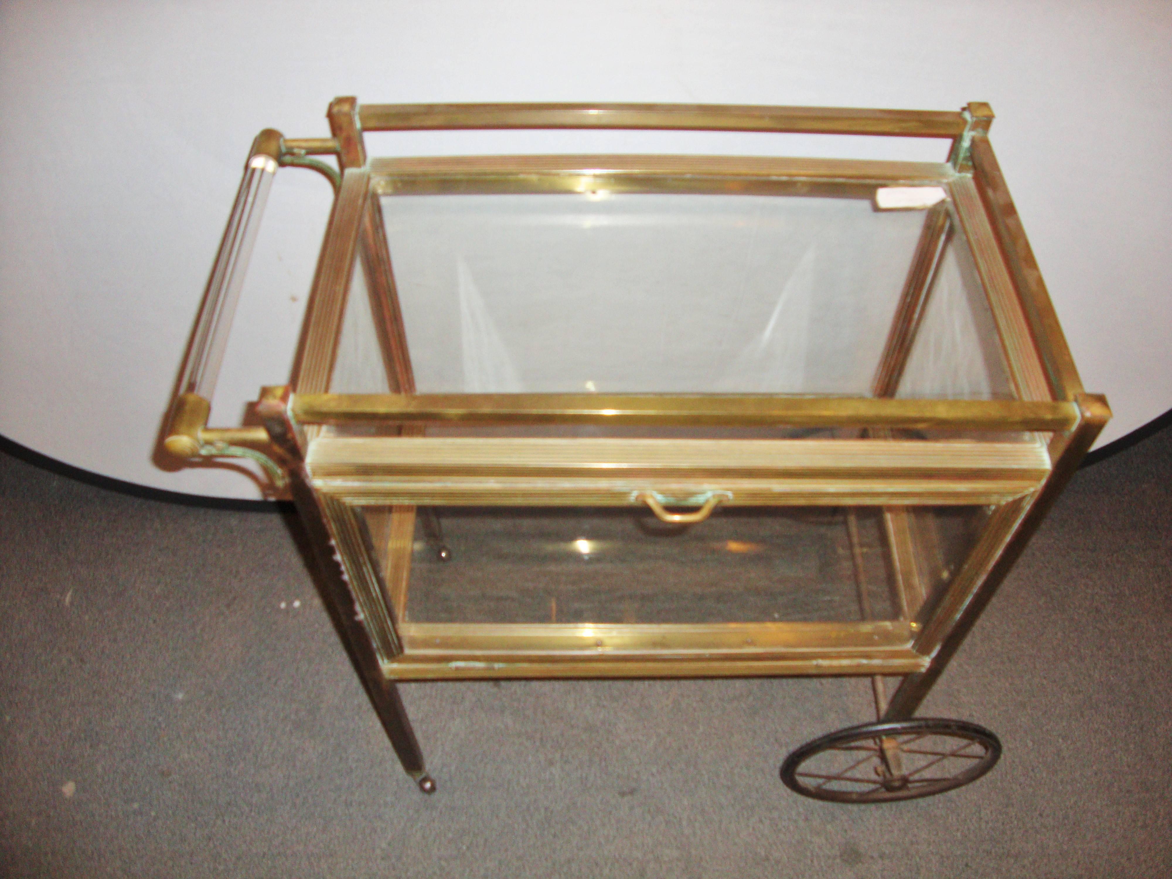 Mid-Century Modern Brass and Glass Tea Cart Serving Wagon In Good Condition In Stamford, CT