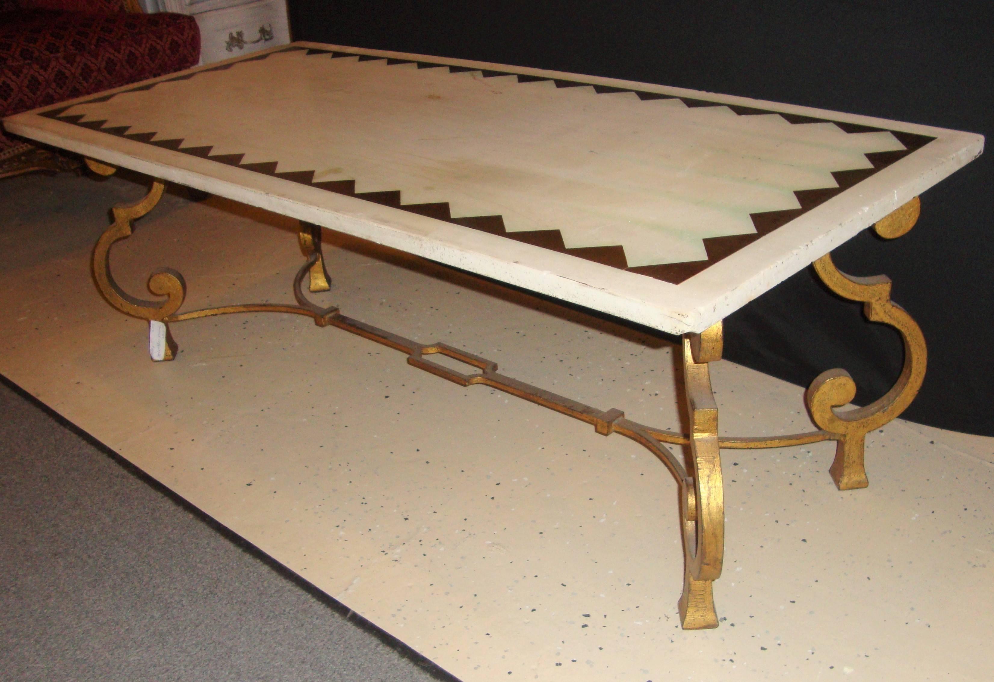 Hollywood Regency French Brass Base Coffee Cocktail Table Inlaid Marble Top In Fair Condition In Stamford, CT