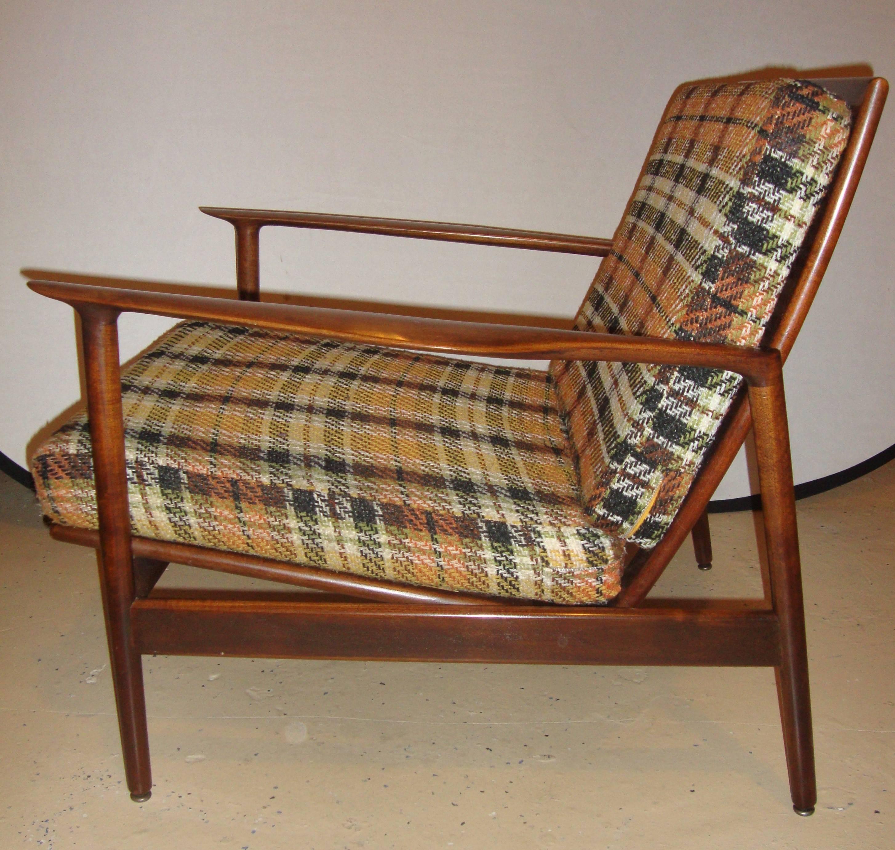20th Century Pair of Ib Kofod-Larsen Stamped Lounge Chairs Fine Scandinavian Design