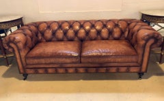 Englisches Chesterfield-Sofa im georgianischen Stil aus abgenutztem Leder